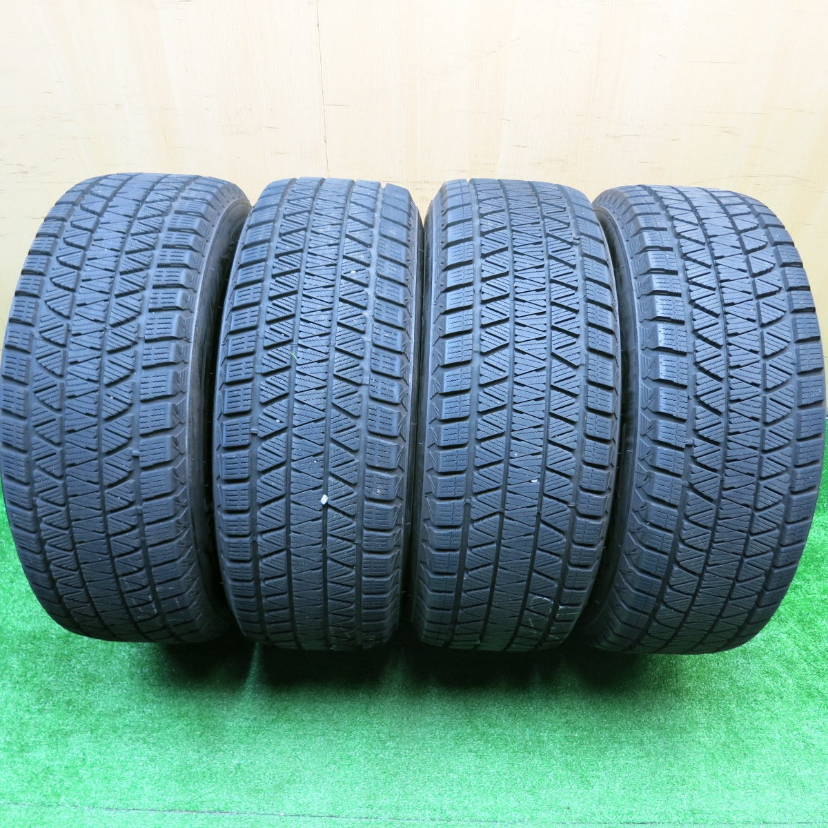 バリ溝！23年！9.5分★トヨタ FJクルーザー 純正 スチール 265/65R17 スタッドレス ブリヂストン ブリザック DM-V3 17インチ PCD139.7/6H★5101801HAス