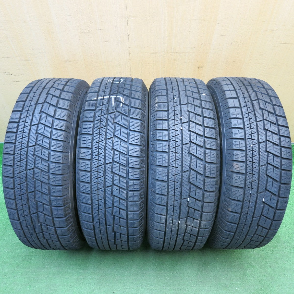 超バリ溝！24年！ほぼ10分★ワーゲン 等 EUROTECH GAYA10 215/60R16 スタッドレス ヨコハマ アイスガード iG60 16インチ ユーロテック ガヤ10 PCD112/5H★6040505HAス