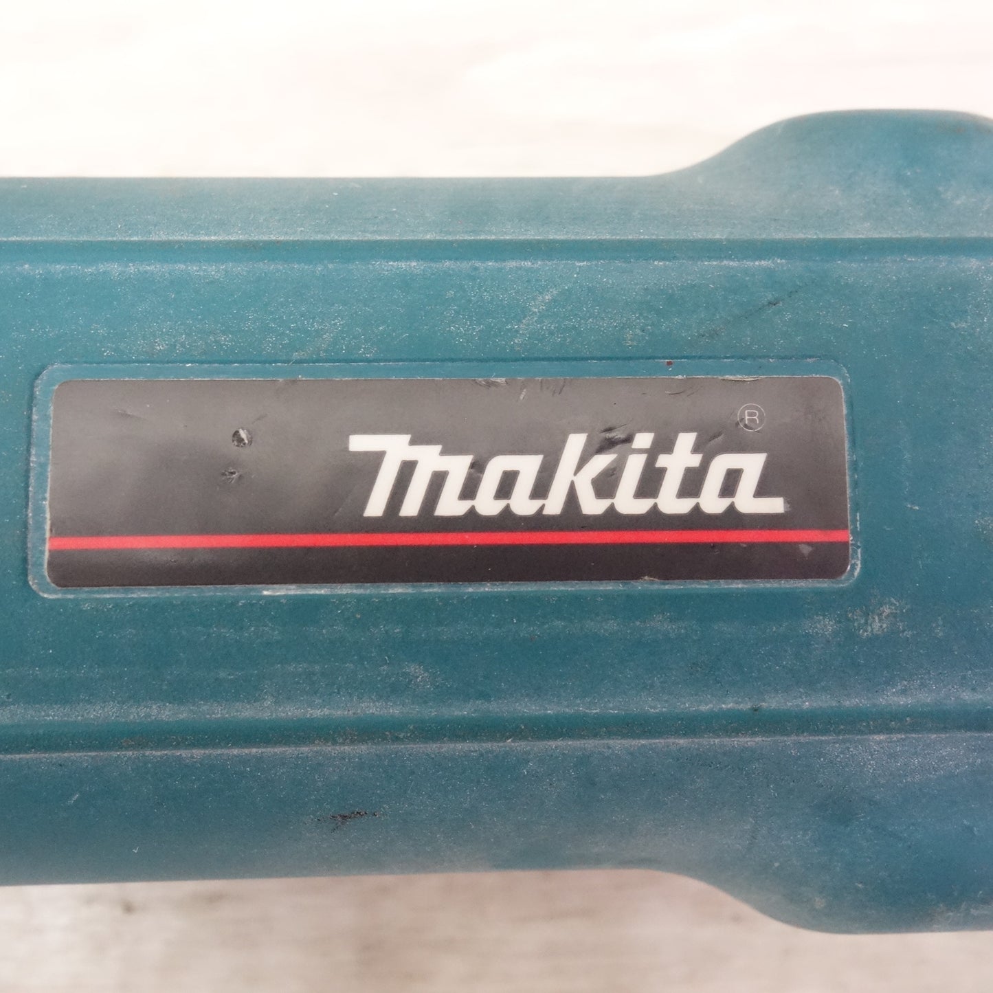 [送料無料] ☆マキタ 防じん ボード トリマ 100V 3706 防塵 トリマー 石こう 切抜き 電動 工具☆