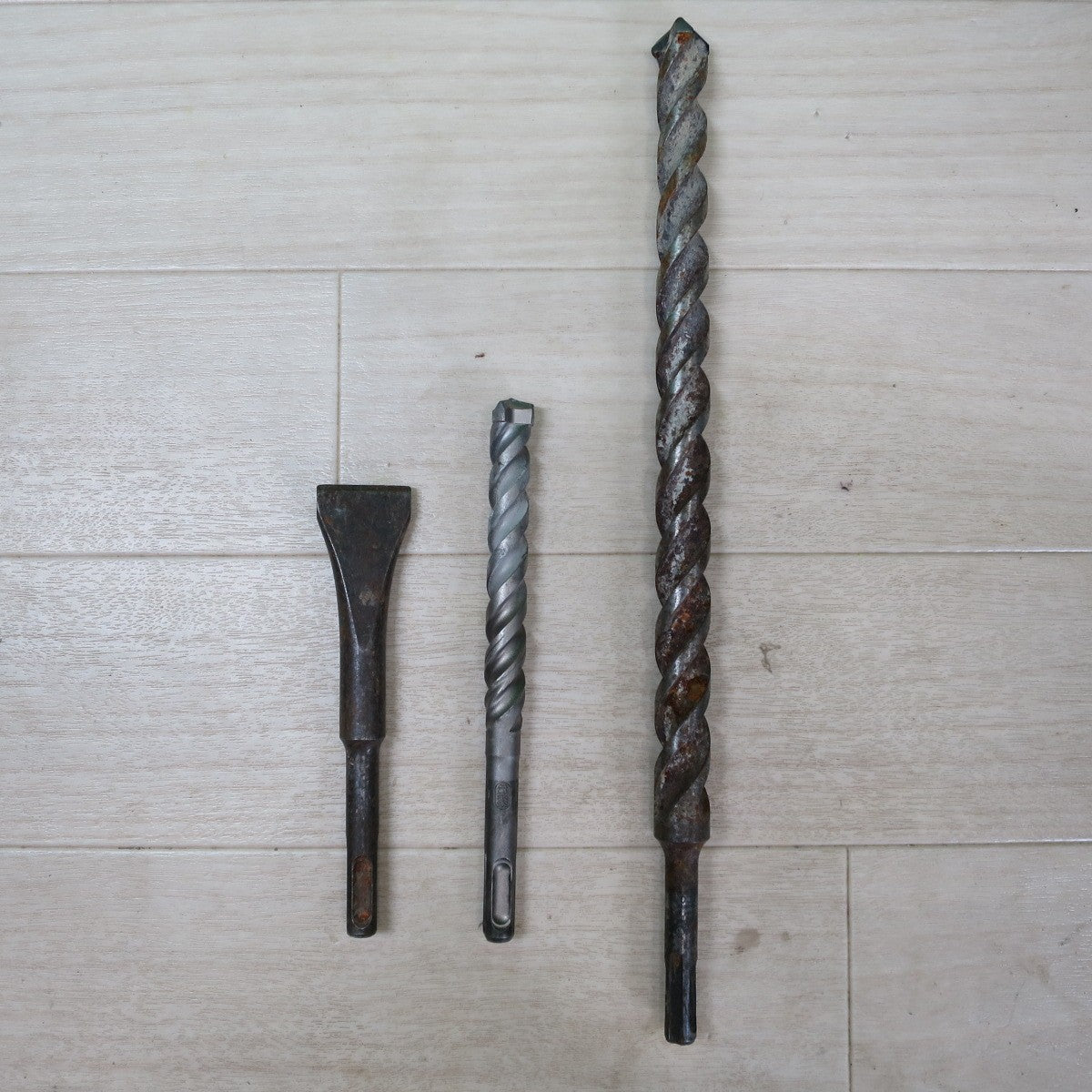 [送料無料] 付属品付き☆マキタ 26mm ハンマドリル HR2601F 電動 工具 ハンマードリル 100V コード式☆