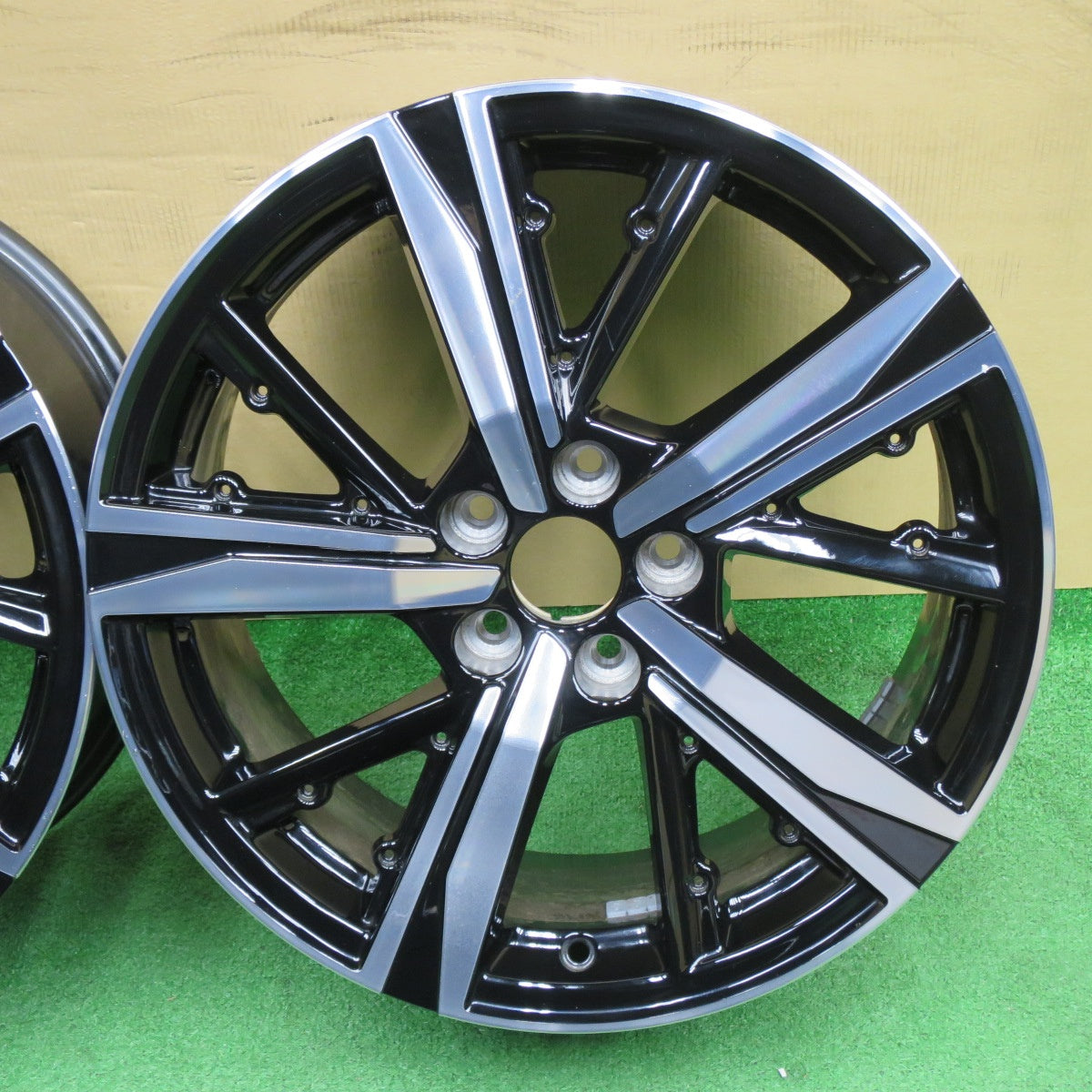 キレイ★プジョー 308 GT 純正 ホイール 18インチ 18×8J PCD108/5H★6060702NKホ
