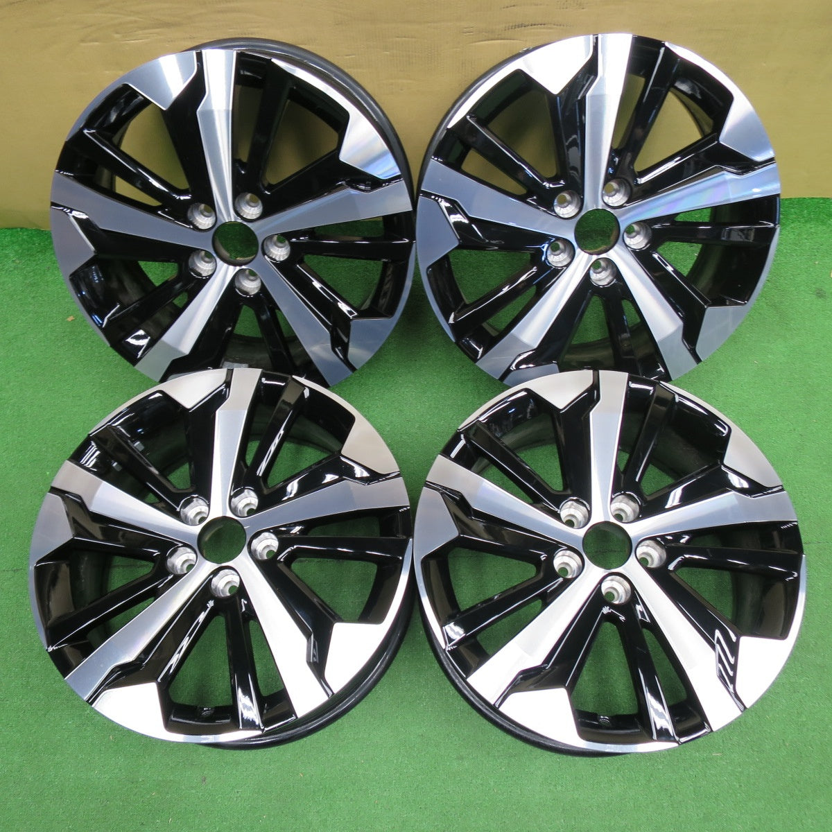 キレイ★プジョー リフター GT 純正 ホイール 17インチ 17×7J PEUGEOT PCD108/5H★6062602NKホ