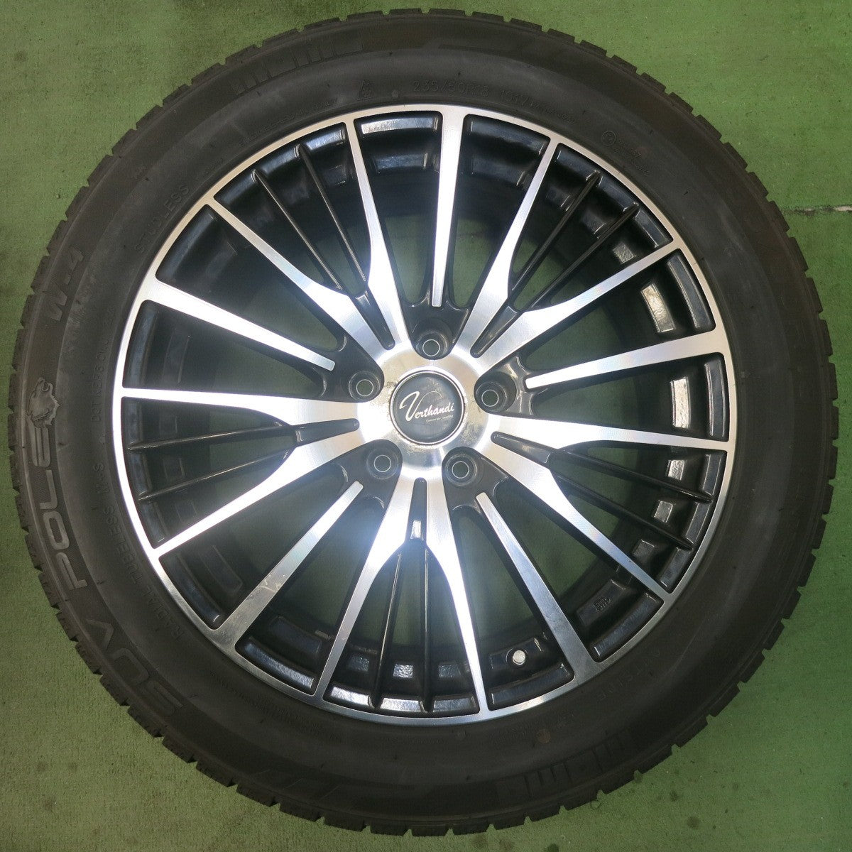 バリ溝！23年！9分★スタッドレス 235/50R18 MOMO SUV POLE W-4 Verthandi ヴェルサンディ ヴェルザンディ 18インチ PCD114.3/5H★6022403SKス
