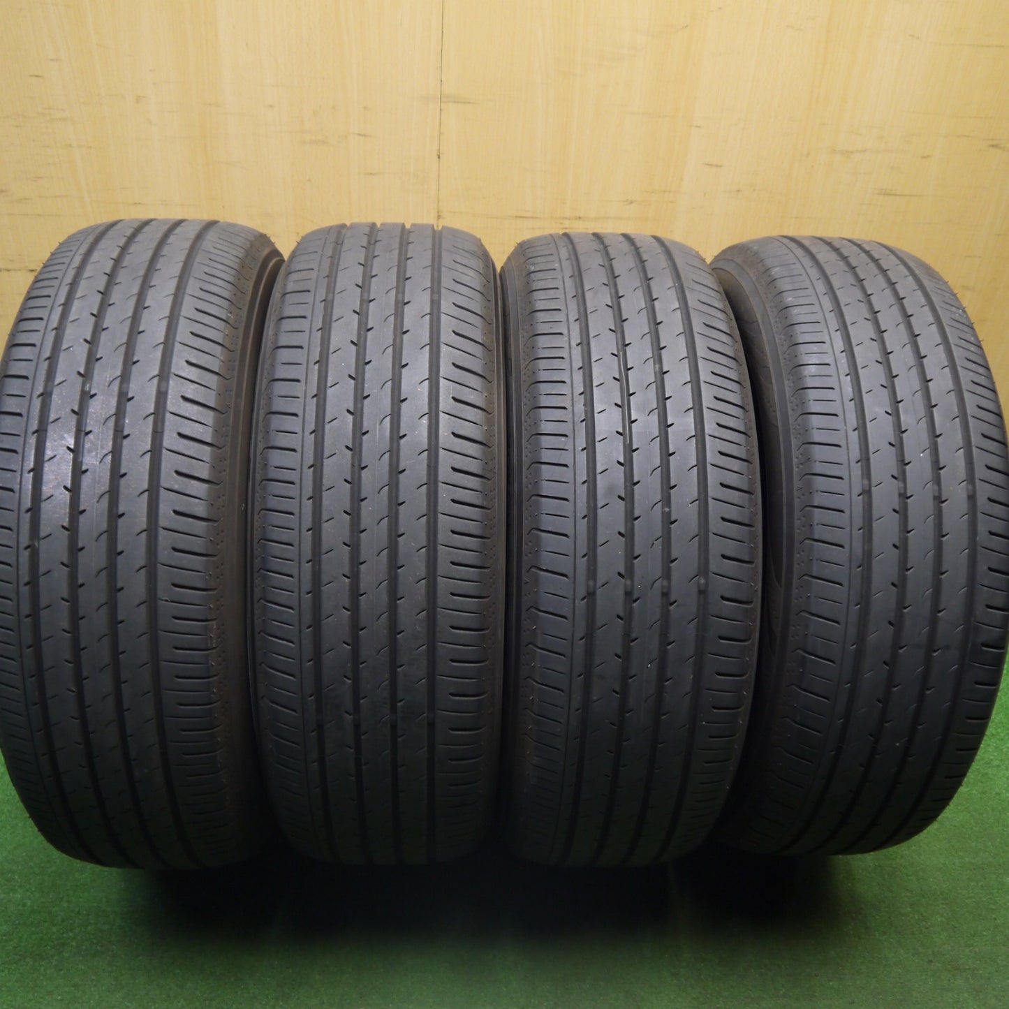 4本価格！24年★225/60R18 ヨコハマ アドバン V03 タイヤ 18インチ 40系 アルファード ヴェルファイア 等★6010902Hノタ