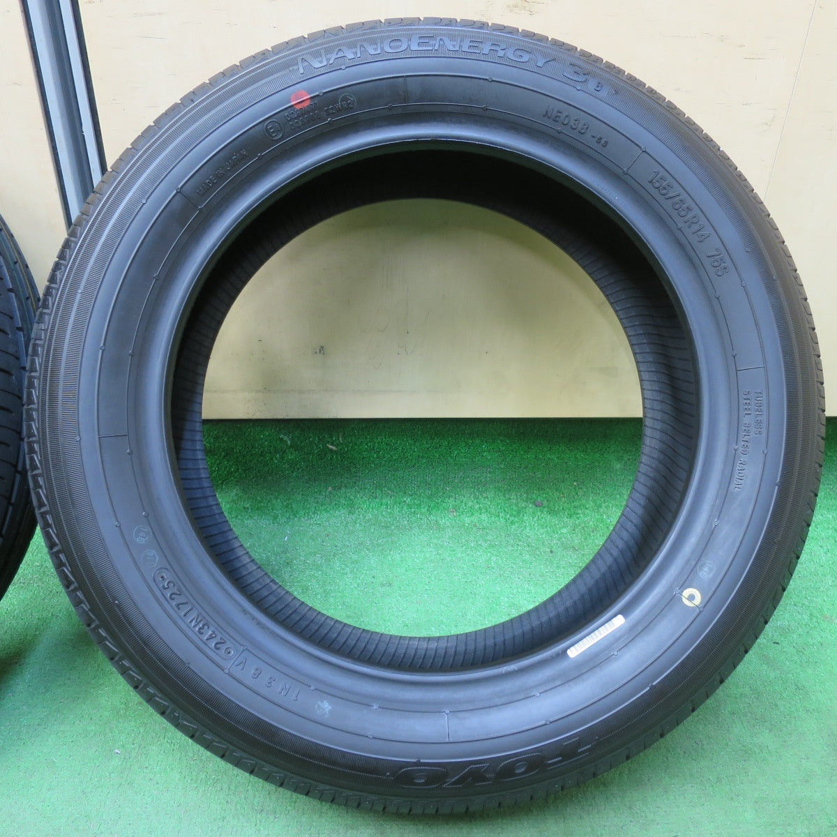 新車外し！25年★155/65R14 トーヨー ナノエナジー3B タイヤ 14インチ ムーブ タント ワゴンR N-BOX スペーシア デイズ ウェイク 等★5070302イノタ