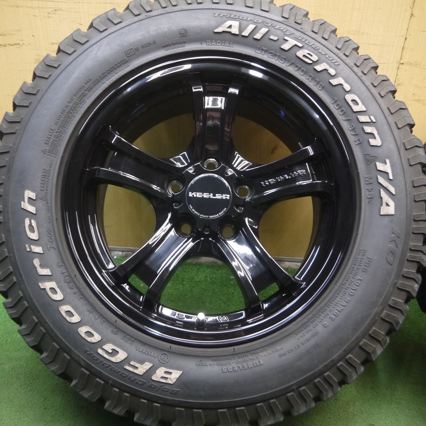 *送料無料* バリ溝！キレイ！9分★KEELER 215/70R16 BFグッドリッチ All-Terrain T/A KO ホワイトレター キーラー 16インチ PCD114.3/5H★4061106Hノ