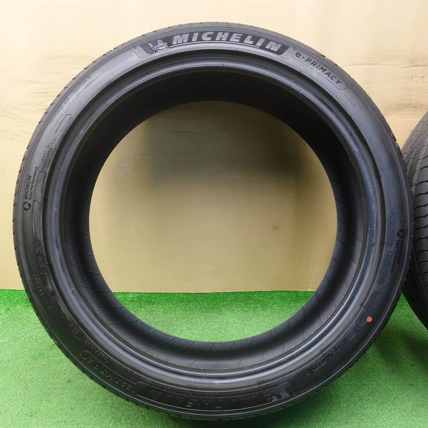 新車外し！25年★225/45R21 ミシュラン e・PRIMACY eプライマシー 21インチ タイヤ クラウンクロスオーバー クラウンスポーツ 等★6042201KTノタ