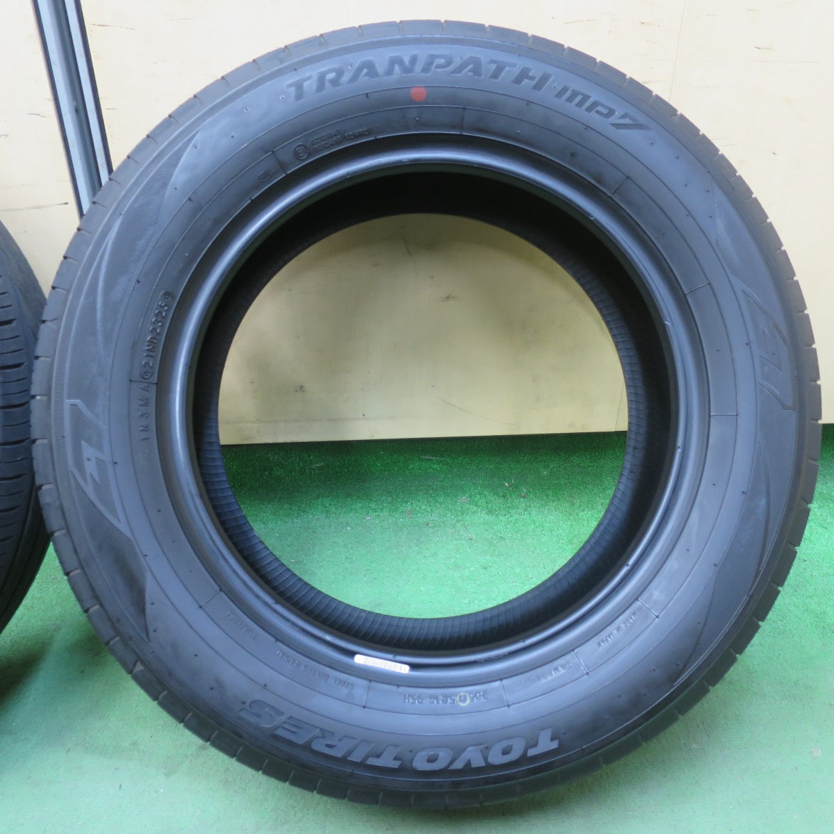 バリ溝！25年！8.5分★205/65R16 トーヨー トランパス MP7 タイヤ 16インチ ヤリスクロス セレナ アルファード 等★5121702イノタ