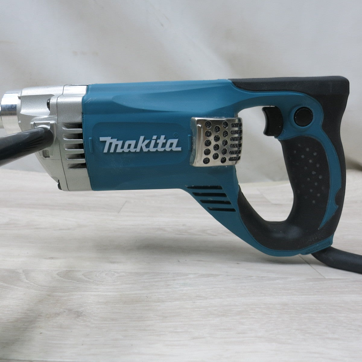[送料無料] キレイ◆makita マキタ カクハン機 UT1305 ミキサー 撹拌機 電動工具 100V 50/60Hz◆