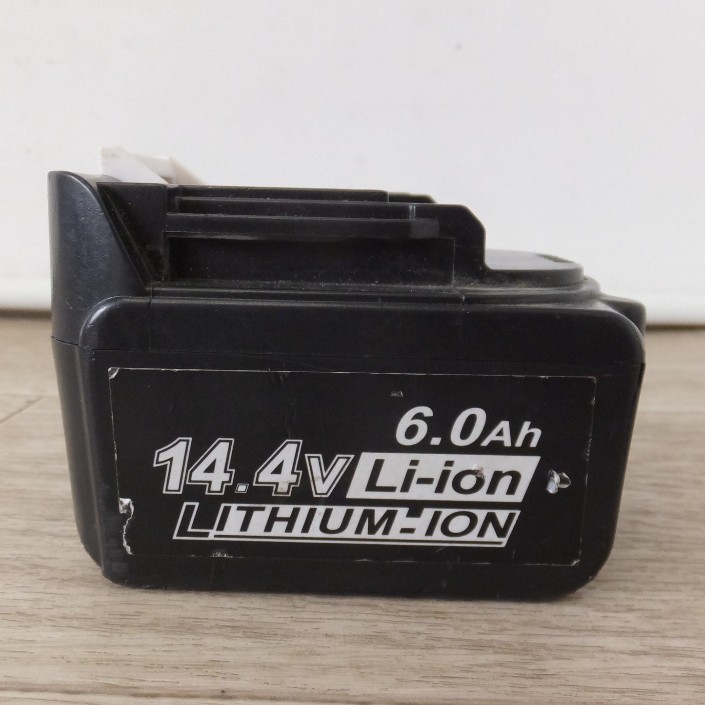 [送料無料] ★マキタ makita 充電式インパクトドライバ TD162D　互換バッテリ BL1460 2個　DC18RC互換充電器 HYC01　セット★