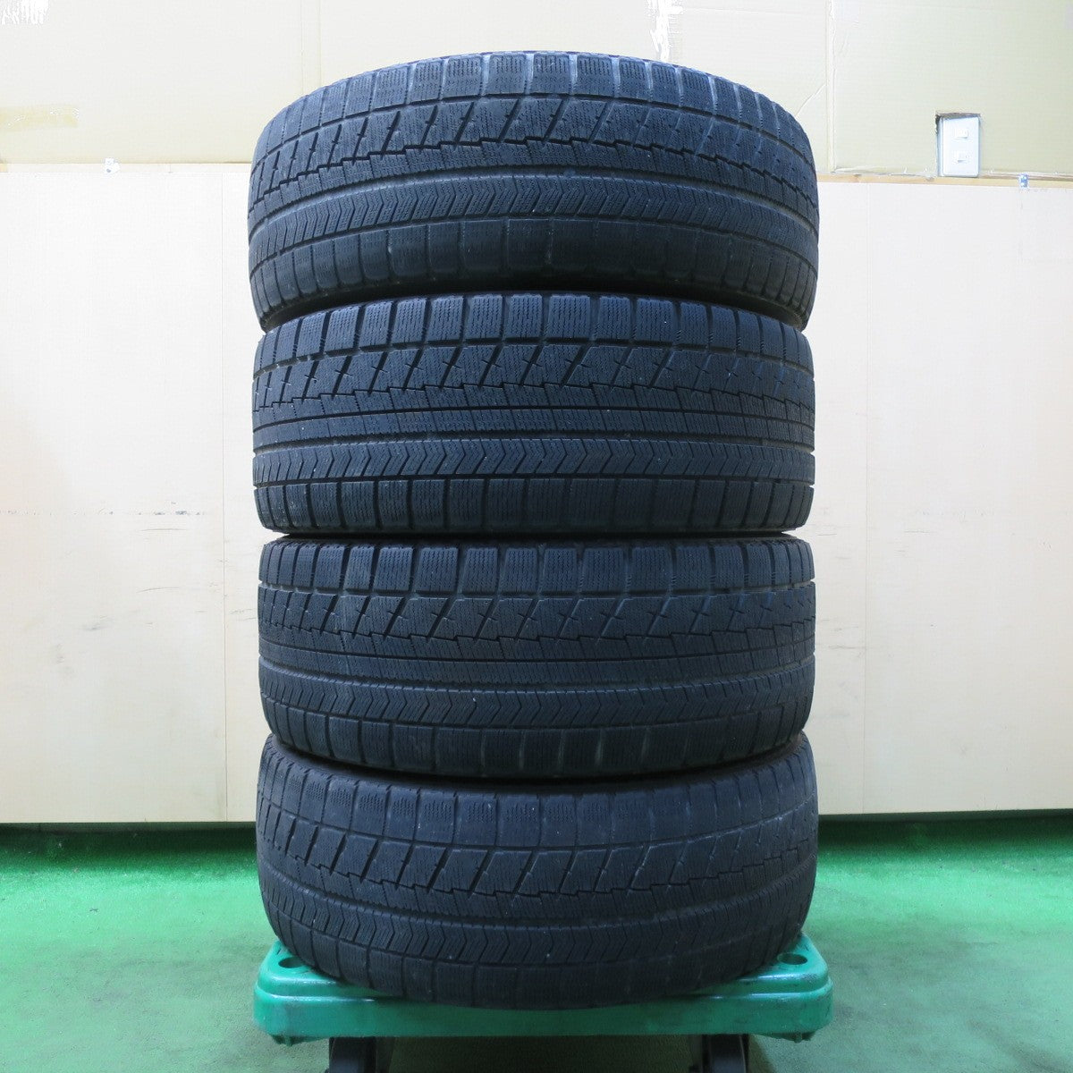 [送料無料] 4本価格★ベンツ等 MAK BREMEN MFF 245/40R18 スタッドレス ブリヂストン ブリザック VRX ブレーメン 18インチ PCD112/5H★4112805イス