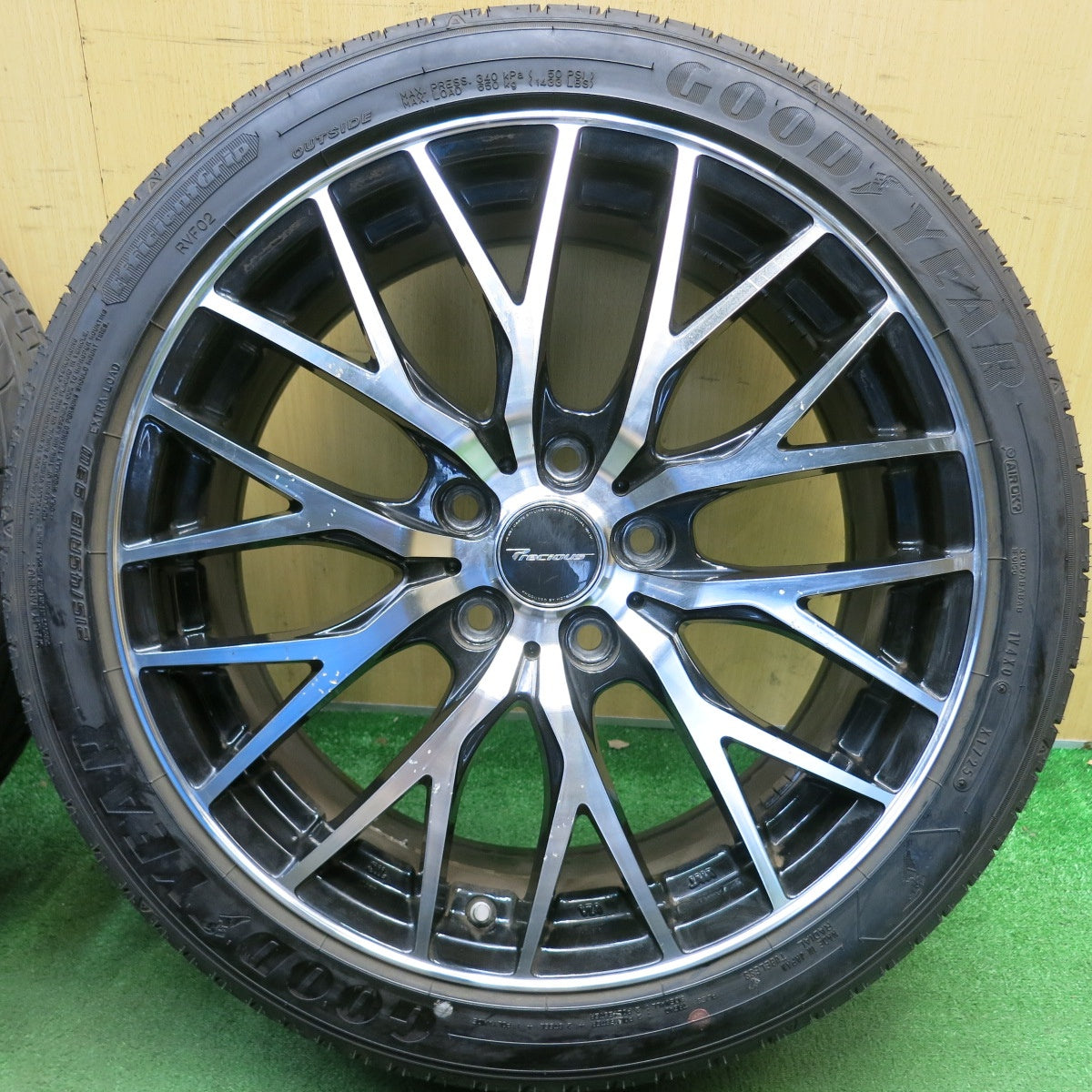 バリ溝！25年！9.5分◎215/45R18 グッドイヤー EfficientGrip RVF02 Precious HM-1 プレシャス 18インチ PCD114.3/5H◎6062408HAノ