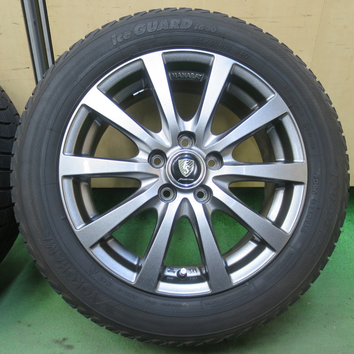キレイ◎シエンタ 等 185/60R15 スタッドレス ヨコハマ アイスガード iG30 MANARAY SPORT マナレイ スポーツ 15インチ PCD100/5H◎6080509IMス
