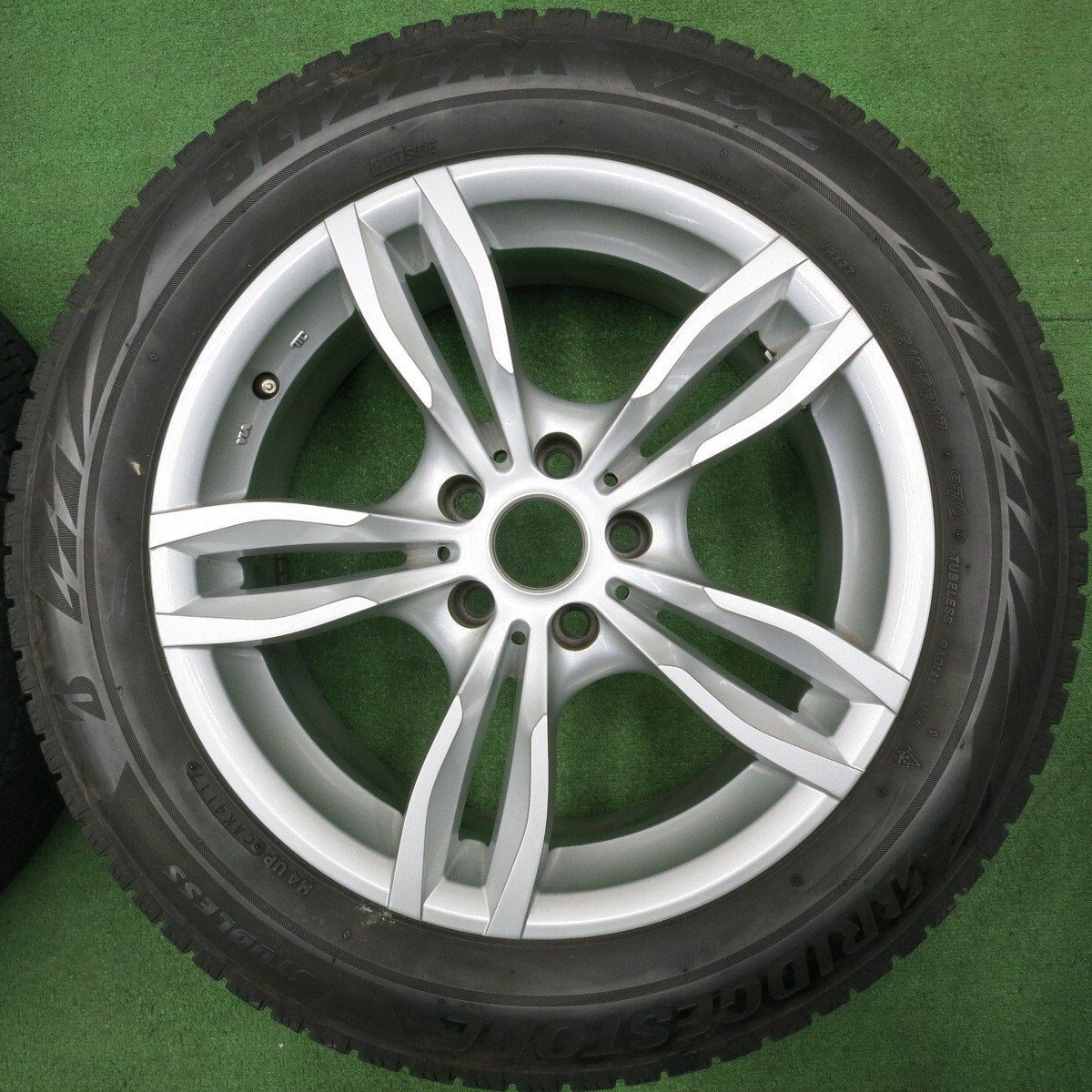 キレイ★BMW 等 MAK 225/55R17 スタッドレス ブリヂストン ブリザック VRX2 17インチ PCD112/5H★5012105NJス