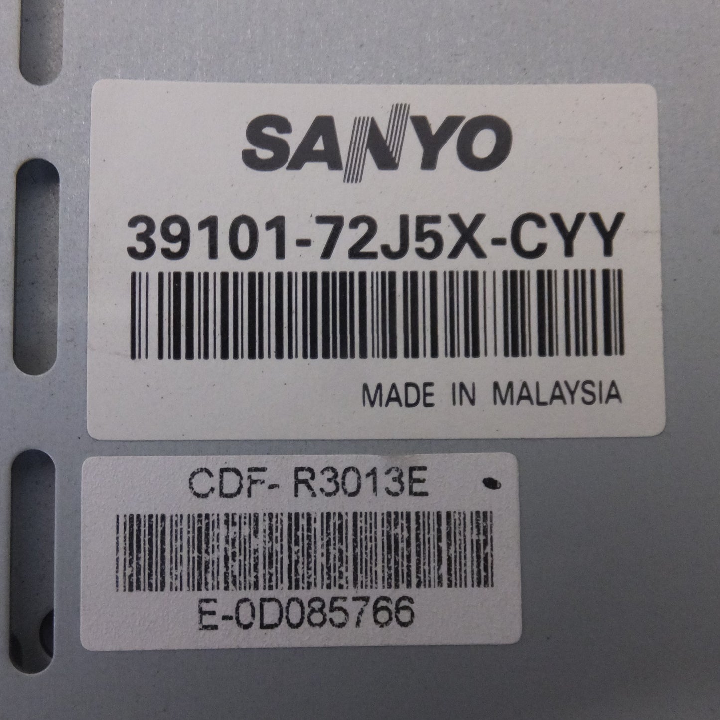 [送料無料] 現状品★スズキ 純正 CDプレーヤー 2点 セット　パイオニア製 39101-64PA0　三洋製 39101-72J5X-CYY[17-3]★