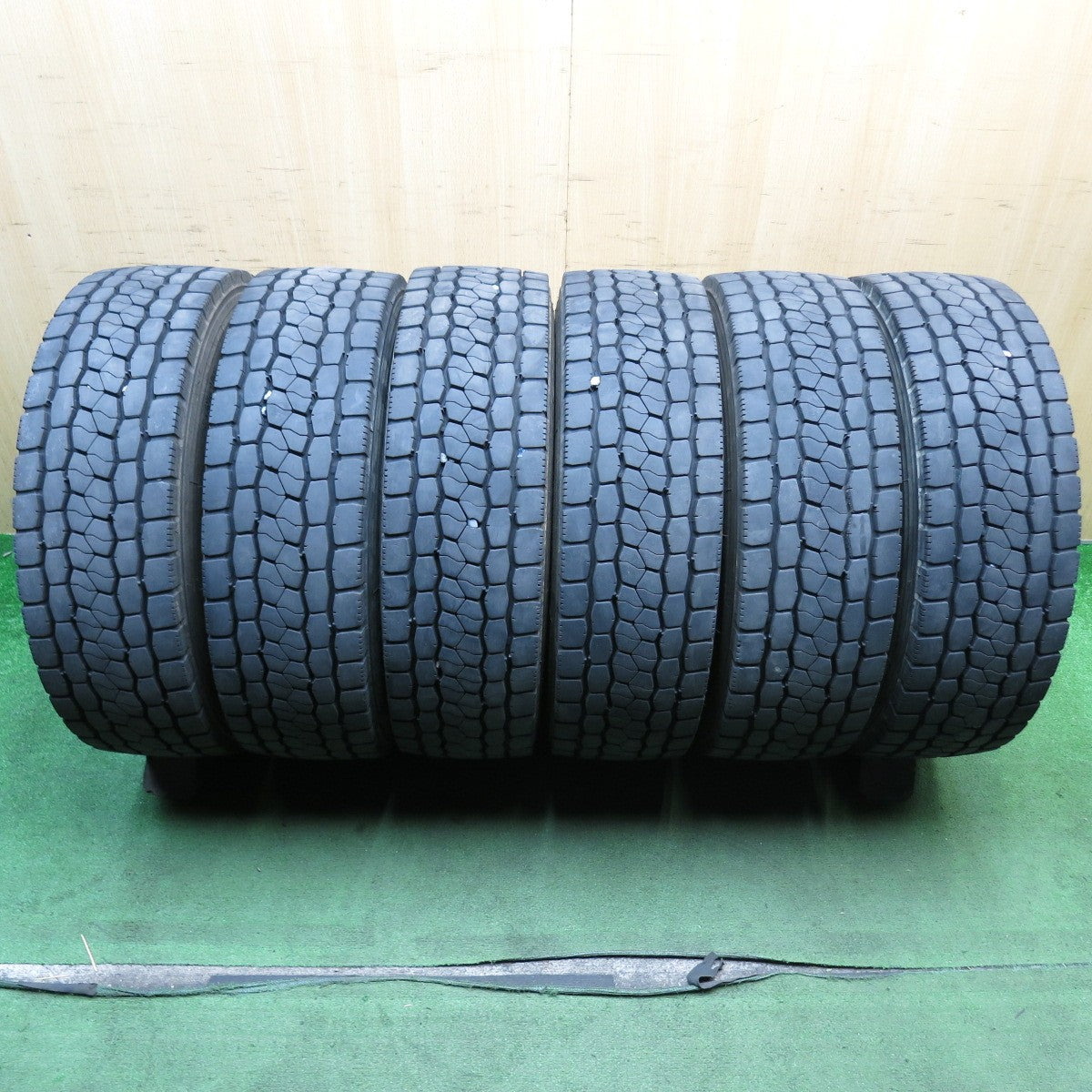 バリ溝！8.5分！6本★トラック タイヤ 215/70R17.5 123/121J ブリヂストン M800 ミックス オールシーズン 17.5インチ★6072908KKスタ