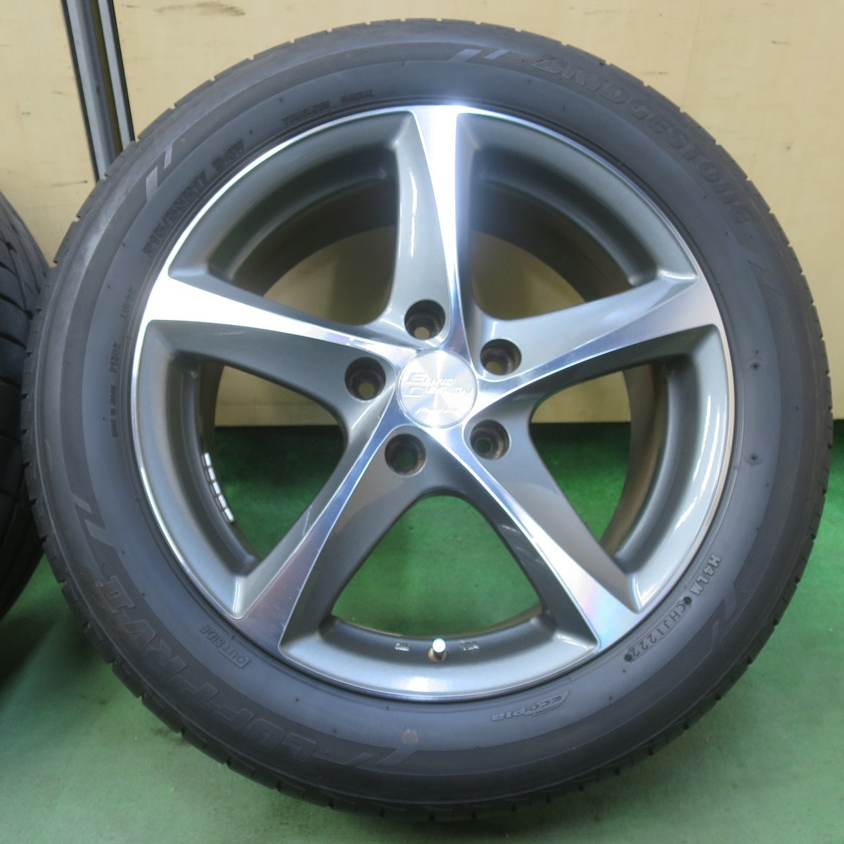 バリ溝！22年！9分◎215/55R17 ブリヂストン LUFT RVⅡ EURODESIGN TORNADO MANARAY SPORT ユーロデザイン トルネード 17インチ PCD114.3/5H◎6081101IMノ