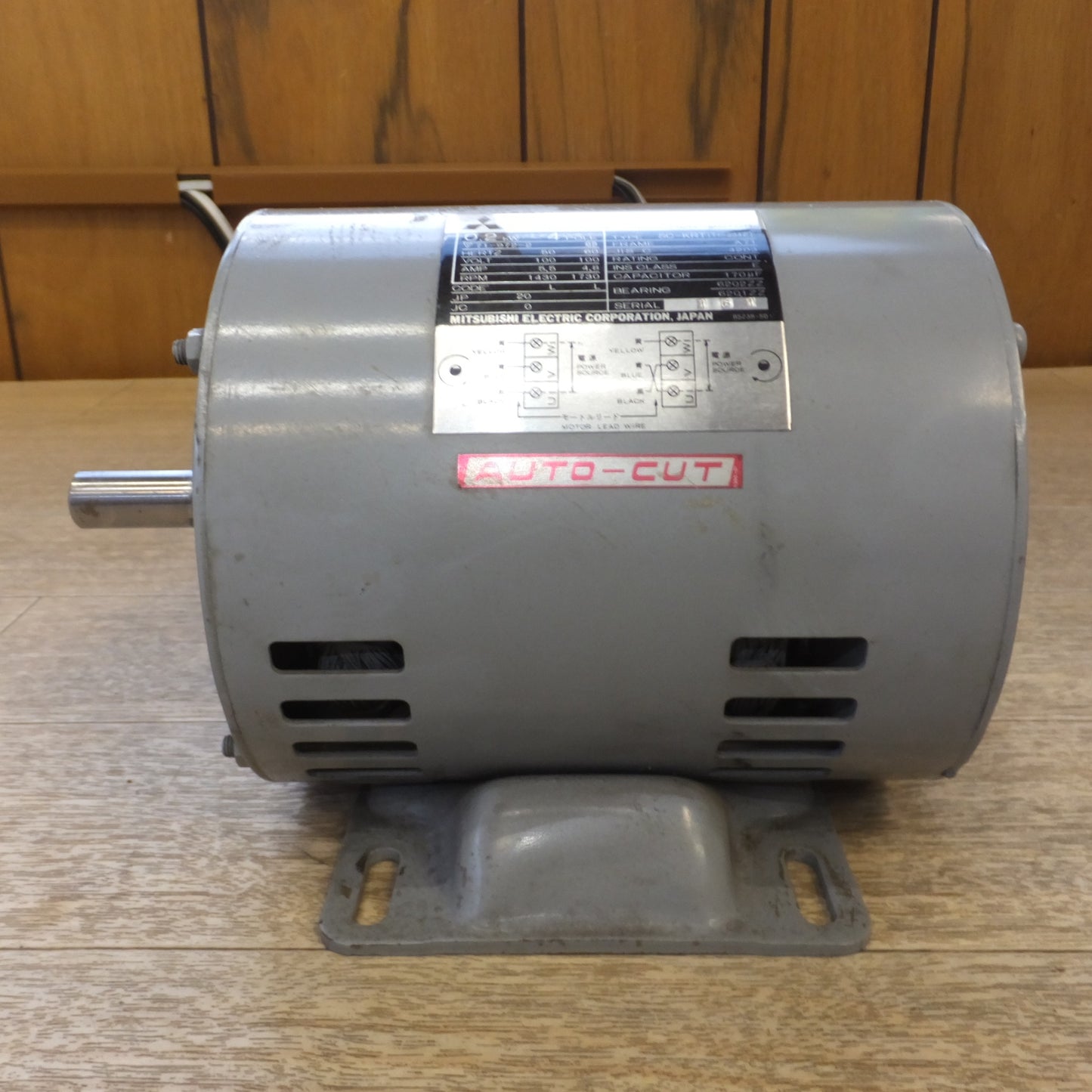 [送料無料] 現状品★三菱 MITSUBISHI 単相モーター SUPER LINE SC-KRT　0.2kW 4POLE 100V 50/60Hz　AUTO-CUT★