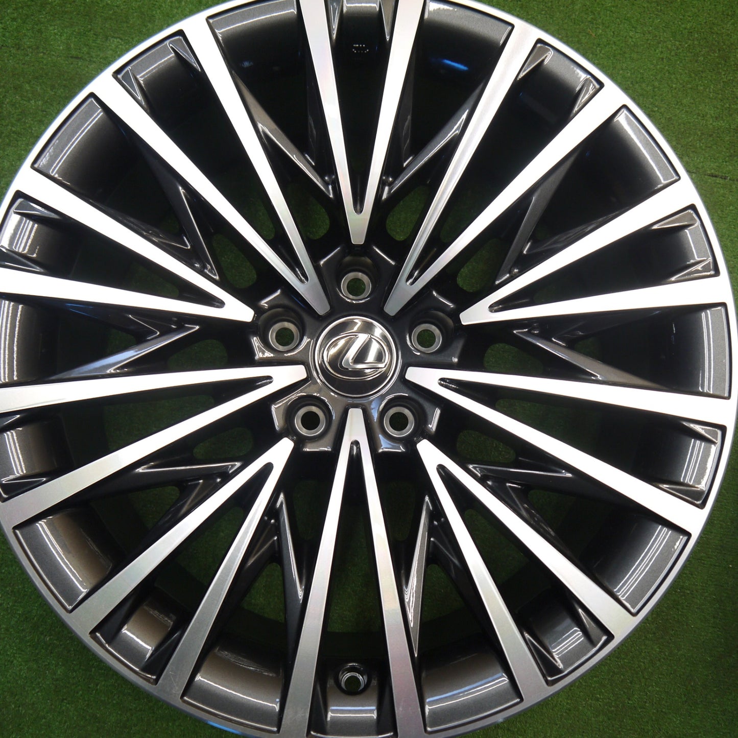 新車外し★レクサス LS Fスポーツ 純正 ホイール 20インチ 20×8.5J PCD120/5H★5111704Hホ