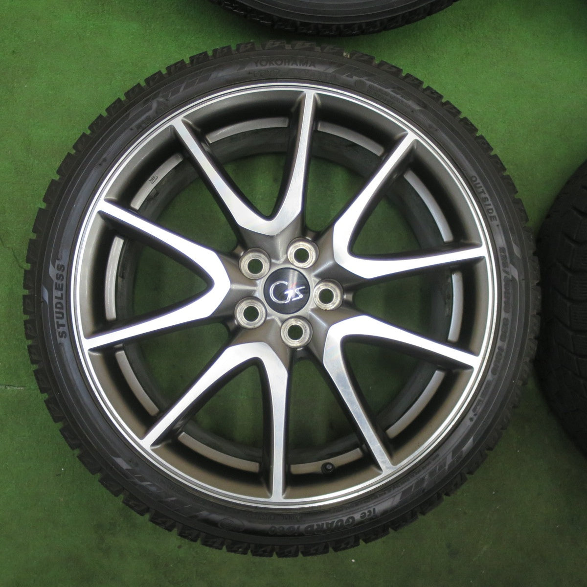 バリ溝！9分★トヨタ 30系 プリウス G's 純正 225/40R18 スタッドレス ヨコハマ アイスガード iG60 18インチ PCD100/5H★6021907TTス