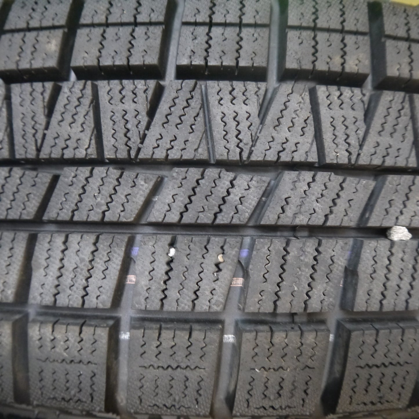 バリ溝！キレイ！9.5分以上★スタッドレス 175/60R16 ナンカン CORSAFA Advanti RACING アドバンティ レーシング 16インチ PCD100/4H★5072302Hス