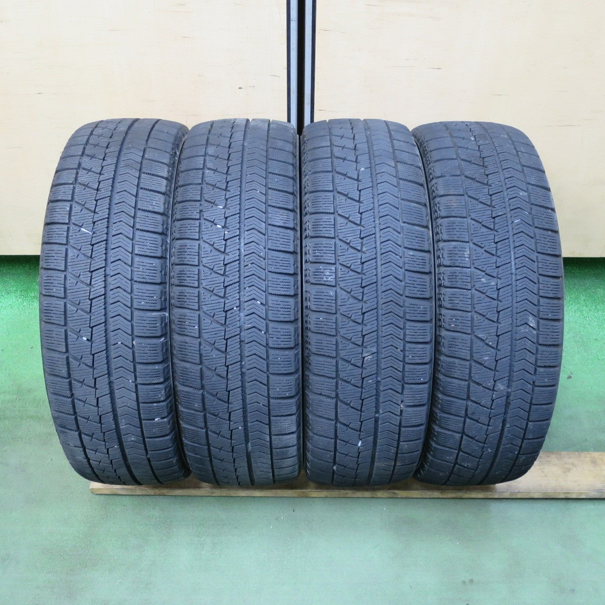 4本価格★ダイハツ ウェイク ピクシス メガ 等 純正 165/55R15 スタッドレス ブリヂストン ブリザック VRX 15インチ PCD100/4H★5111904TTス