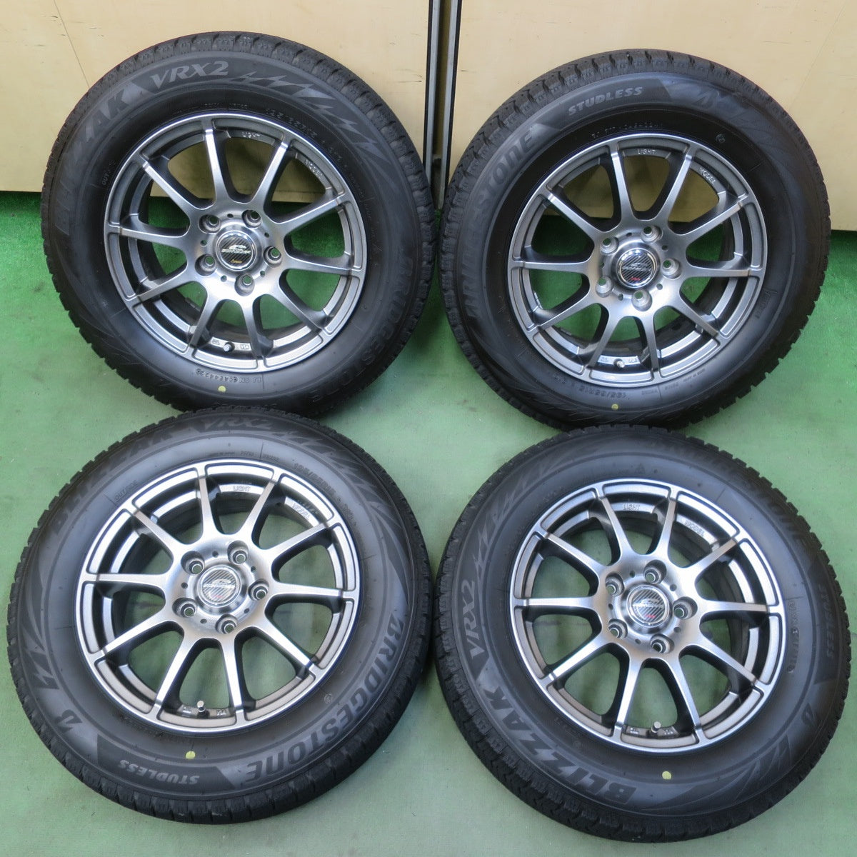 バリ溝！24年！キレイ！9.5分以上◎スタッドレス 195/65R15 ブリヂストン ブリザック VRX2 SCHNEIDER ATECH シュナイダー 15インチ PCD114.3/5H◎6091915イス