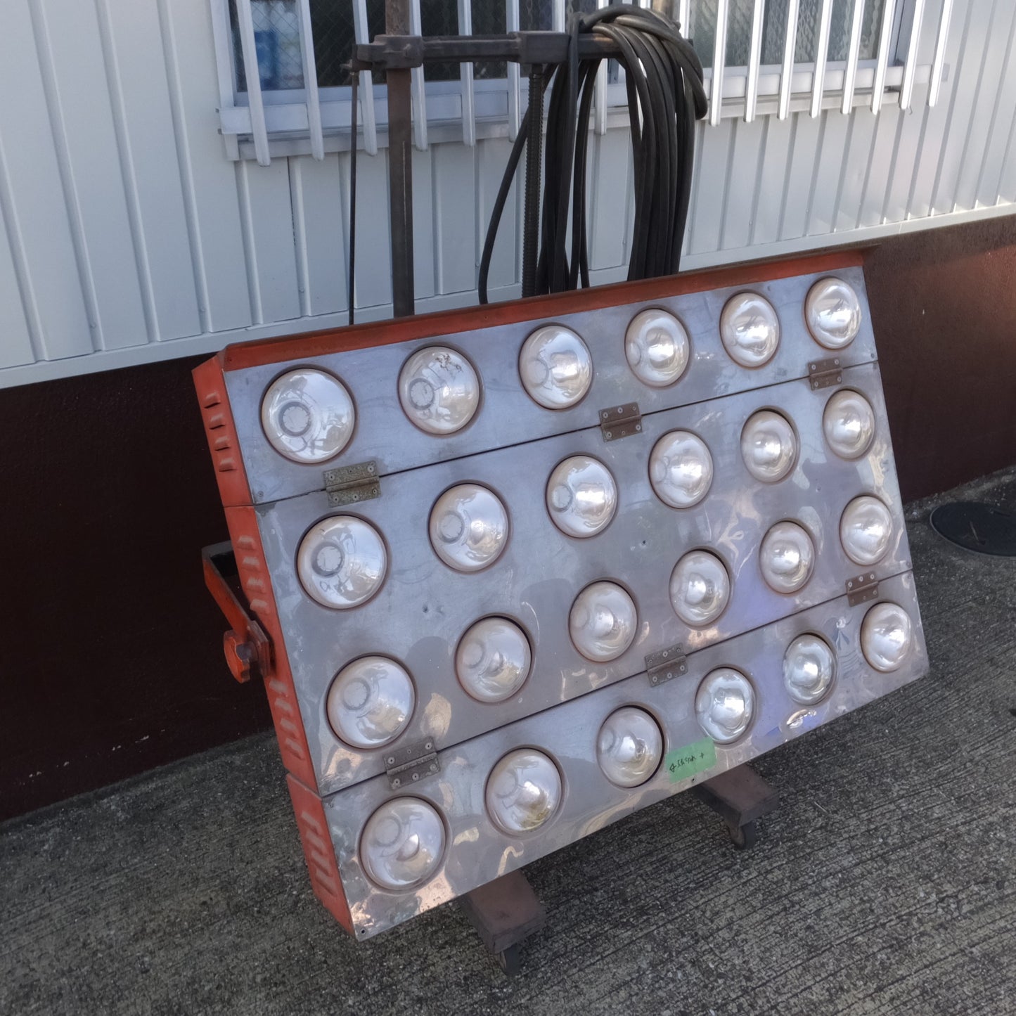 【愛知発 直接引取限定】◆赤外線 ライト ヒーター 乾燥 機 板金 塗装 メーカー 型式 不明 200V NIKKO ニッコー INFRARED RAYS STAND NKR24◆