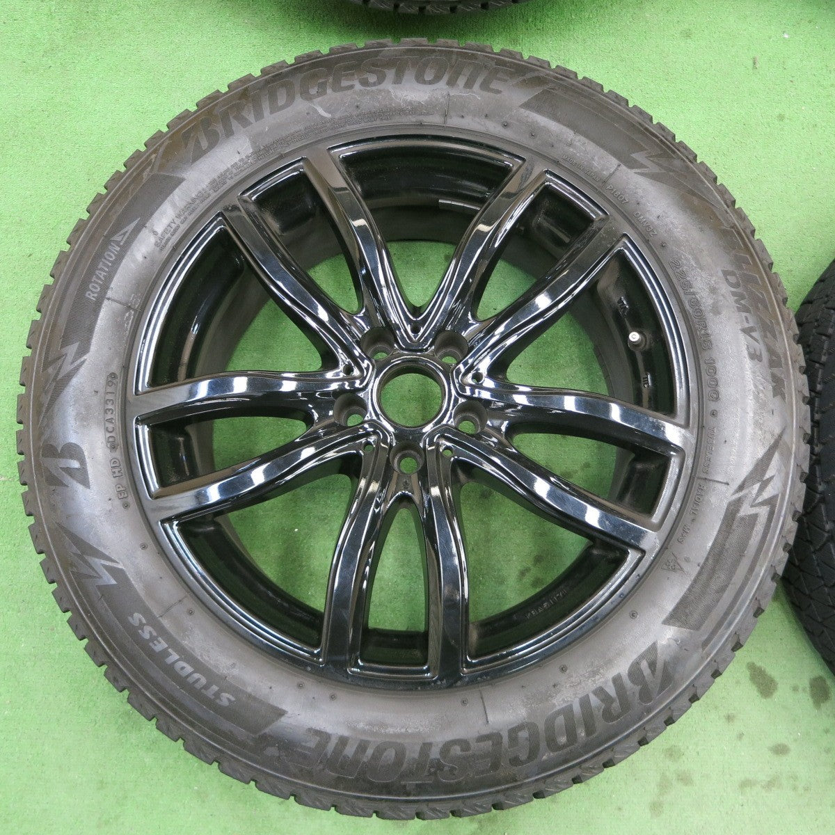 バリ溝！8.5分★BMW 等 MAK FAHR 225/60R18 スタッドレス ブリヂストン ブリザック DM-V3 18インチ マック ファー PCD112/5H★5051201ナス