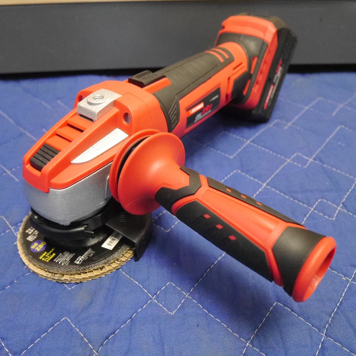 [送料無料] 美品☆アストロプロダクツ 充電式 アングル グラインダ AG849 電動 工具 切断 研削 研摩 研磨 機 ASTRO PRODUCTS☆