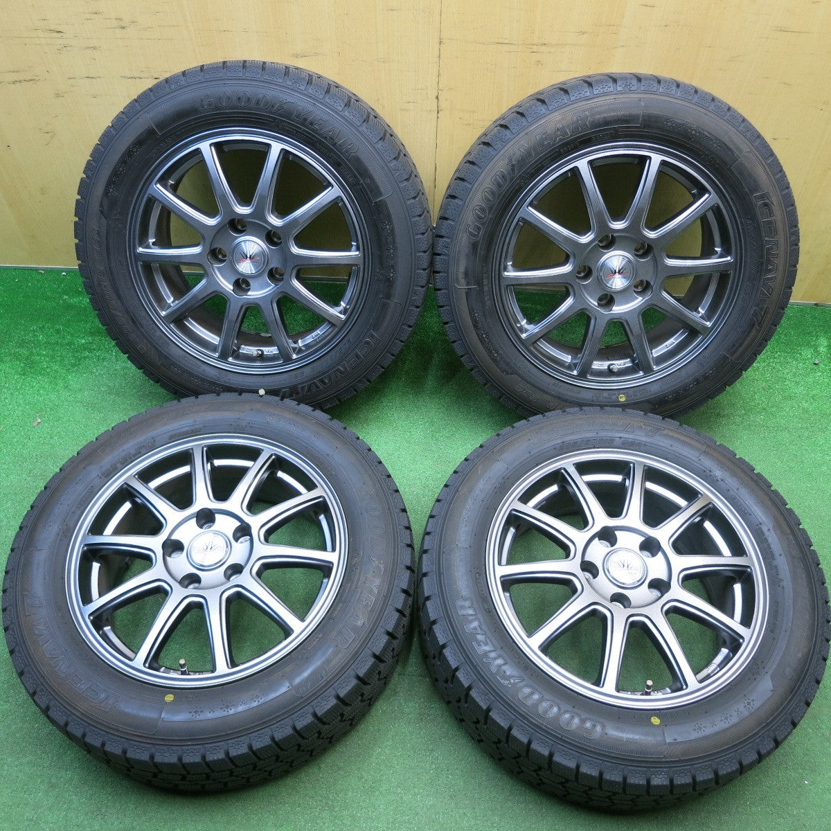 ほぼ未使用！22年！キレイ★LOXARNY SPORT SP10 205/60R16 スタッドレス グッドイヤー アイスナビ7 ロクサーニ スポーツ 16インチ PCD114.3/5H★6012512HAス