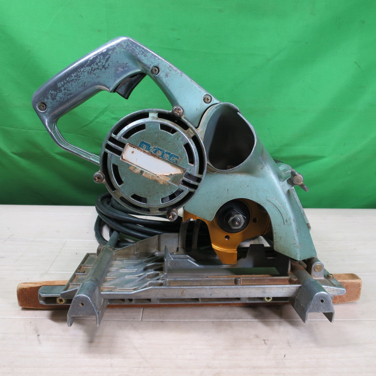 [送料無料] 付属品付き！替刃複数☆日立 46mm ブレーキ付 仕上 溝切 PG21B 電動 工具 コード式 ミゾキリ 溝切り カッター HITACHI☆