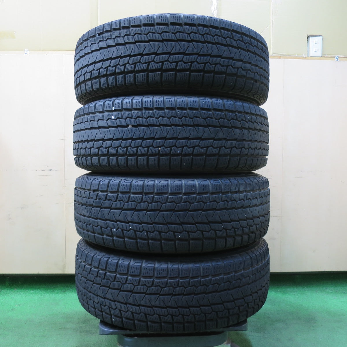 [送料無料] バリ溝！キレイ！8.5分★スタッドレス 225/65R17 ヨコハマ アイスガード G075 STRANGER ストレンジャー 17インチ PCD114.3/5H★5011108イス