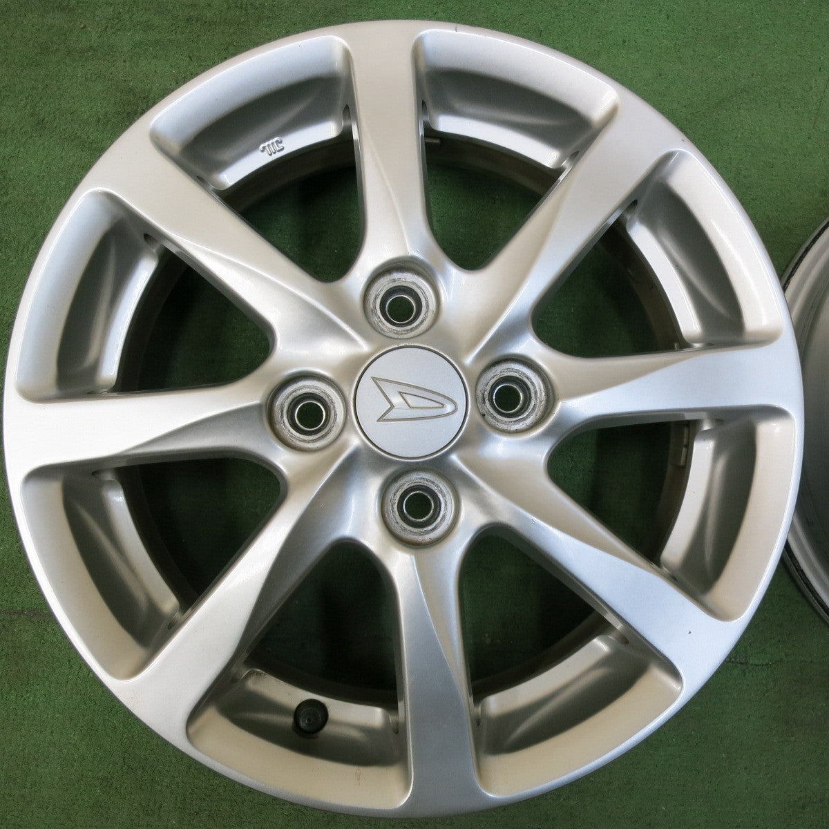 [送料無料] キレイ★ダイハツ ムーヴ タント 等 純正 ホイール 14インチ 14×4.5J PCD100/4H★5021409SYホ