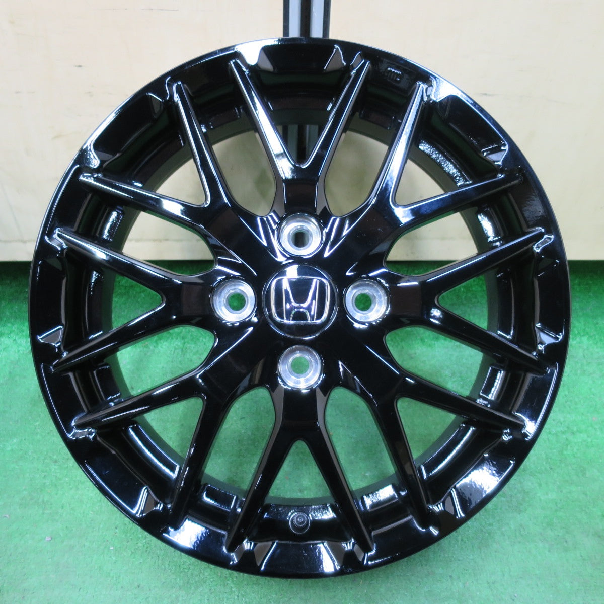 [送料無料] 新車外し！付属品付き★ホンダ N-ONE RS 純正 ENKEI ホイール 15インチ 15×4.5J エンケイ N-BOX カスタム 等 PCD100/4H★4102905イホ