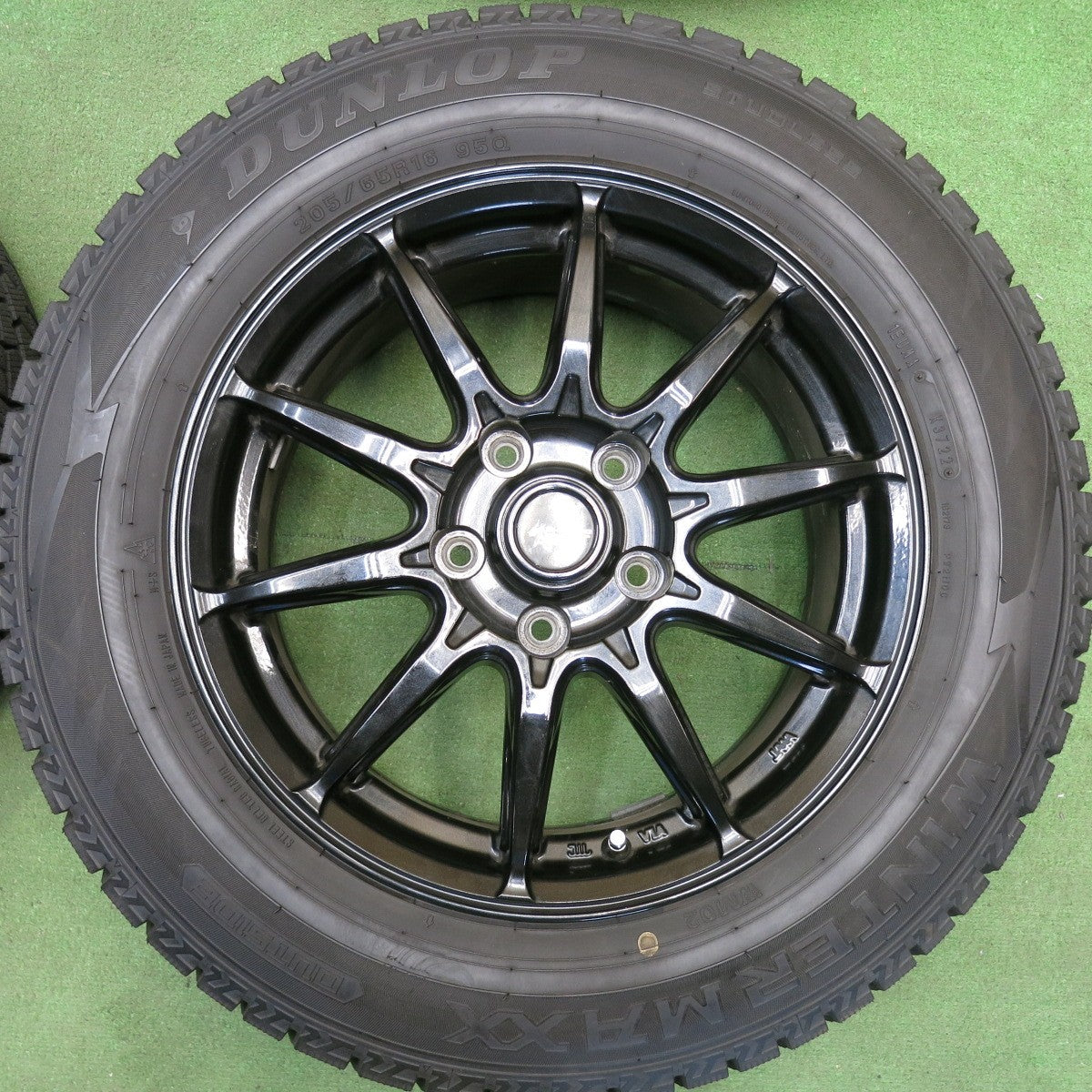 超バリ溝！22年！9.5分以上★スタッドレス 205/65R16 ダンロップ ウインターマックス WM02 G-SPEED Gスピード 16インチ PCD114.3/5H★6042301HAス