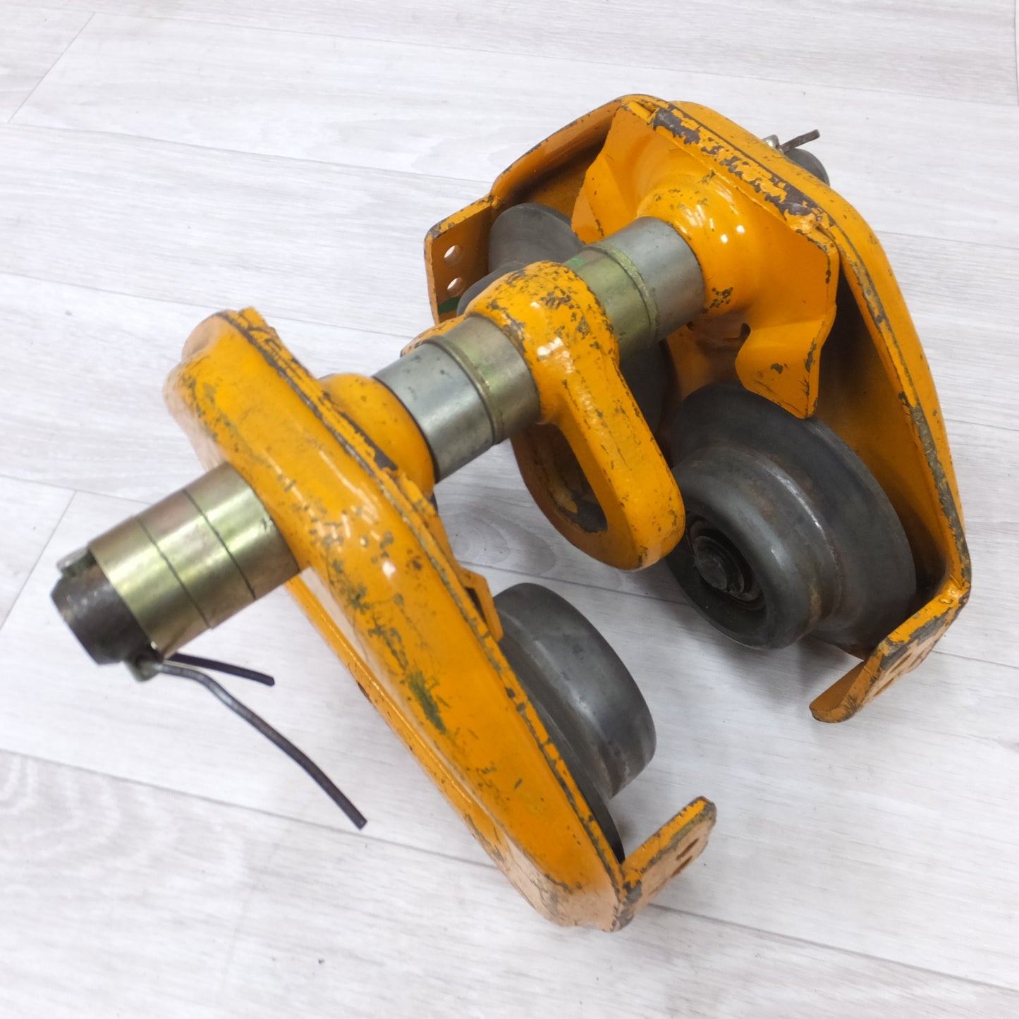 [送料無料] ◆キトー KITO ユニバーサル プレン トロリ TS2 1t トロリー 天井吊具◆①