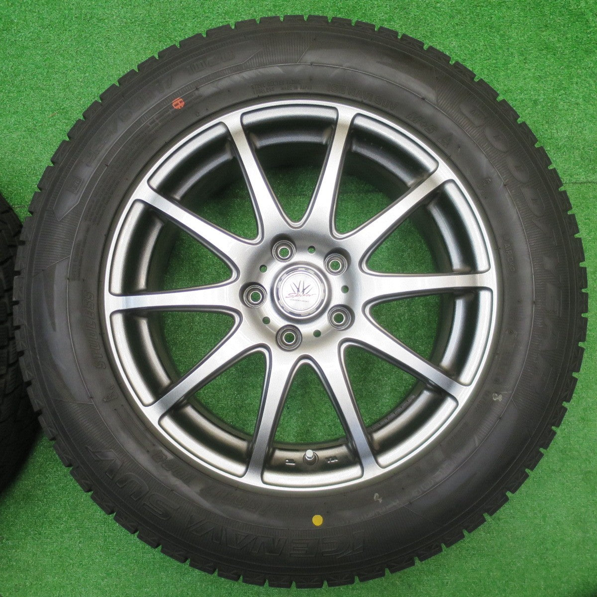 バリ溝！キレイ！9.5分★LOXARNY SPORT 225/65R17 スタッドレス グッドイヤー アイスナビ SUV ロクサーニ スポーツ 17インチ PCD114.3/5H★5101605NJス