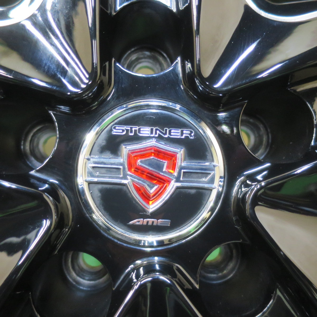 バリ溝！22年！キレイ！9.5分★STEINER AME 225/60R18 スタッドレス ヨコハマ アイスガード G075 シュタイナー 18インチ PCD114.3/5H★5061102イス