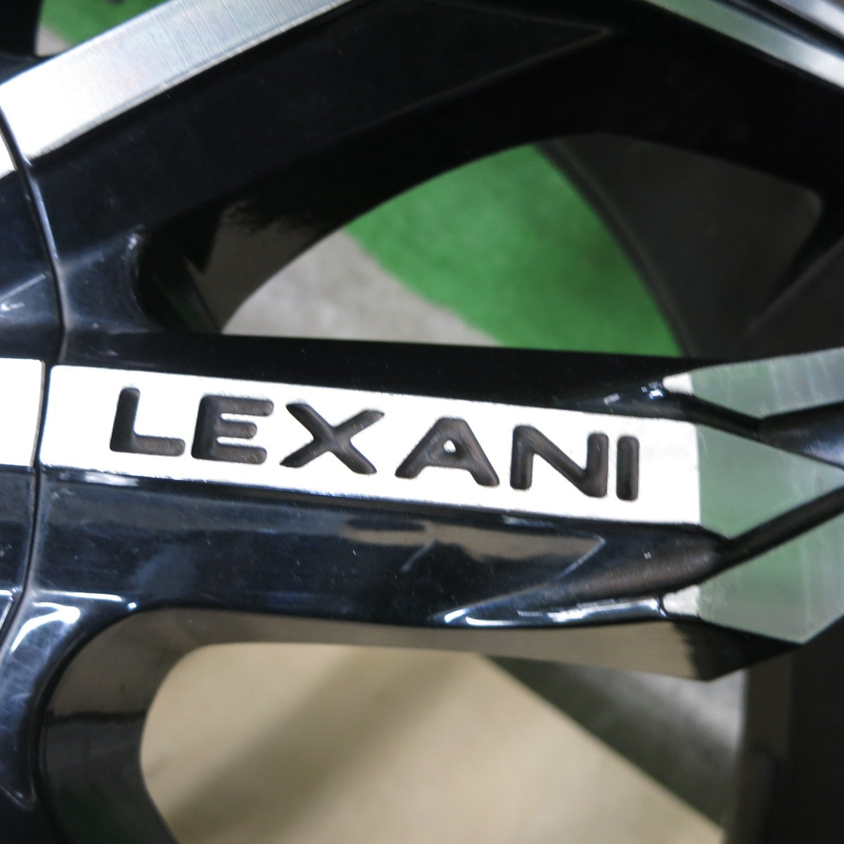 バリ溝！9.5分★LEXANI DW657 295/30R26 ライオンハート LH-TEN レクサーニ 26インチ PCD139.7/5H★5082301ナノ