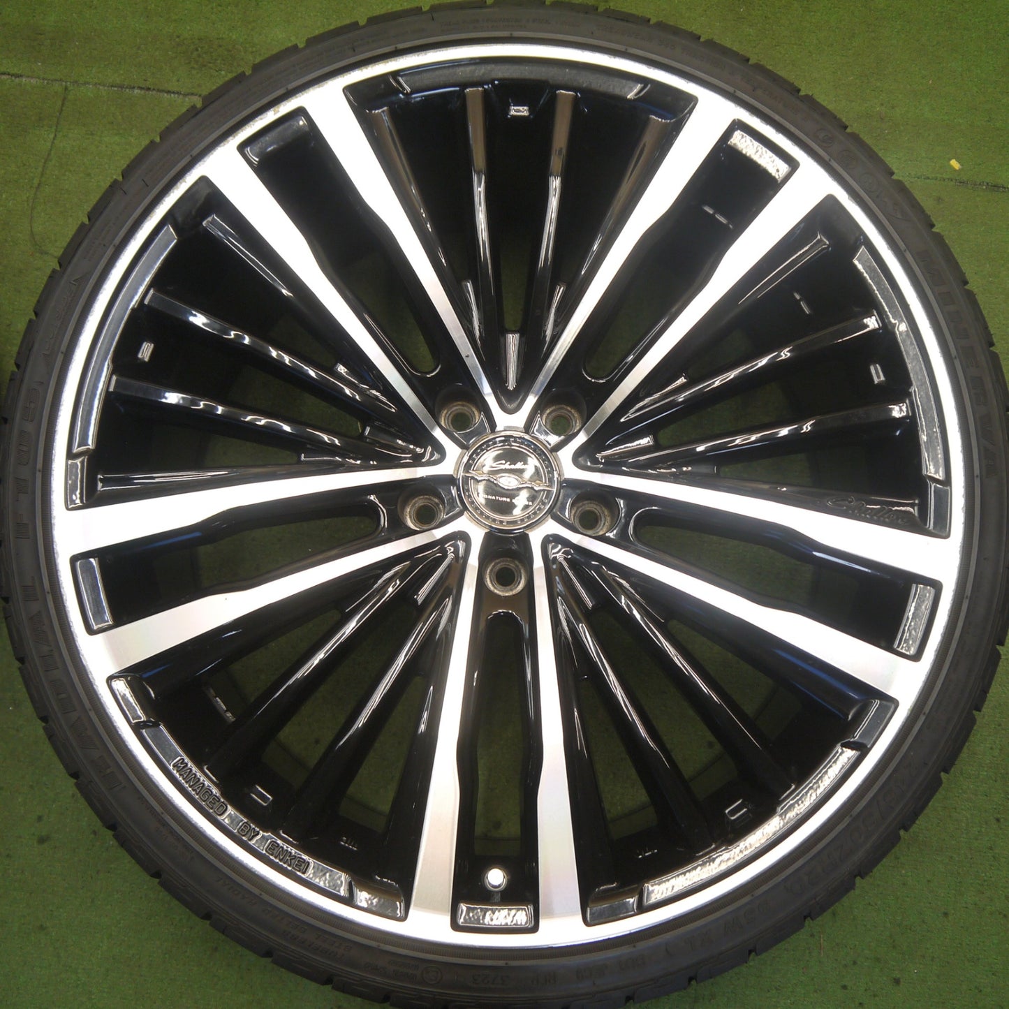 バリ溝！23年！ほぼ10分★Shallen XR-75 245/30R20 ミネルバ ラジアル F105 シャレン 20インチ PCD114.3/5H★6060201Hノ