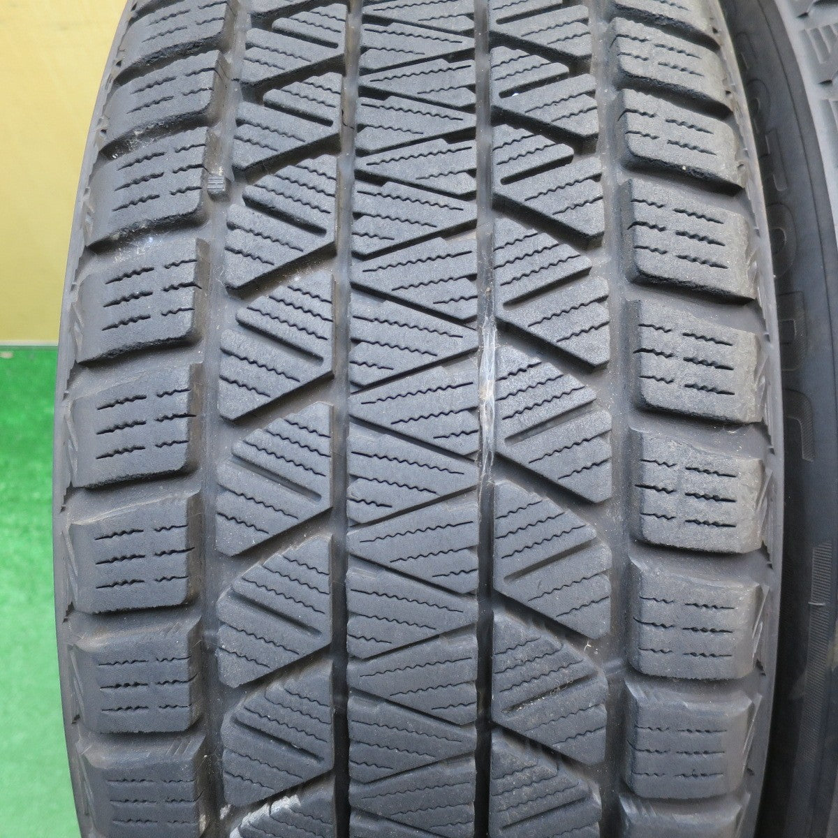 バリ溝！キレイ！9.5分★スタッドレス 225/55R19 ブリヂストン ブリザック DM-V3 VELVA SPORTZ ヴェルヴァ 19インチ PCD114.3/5H★6030402NJス