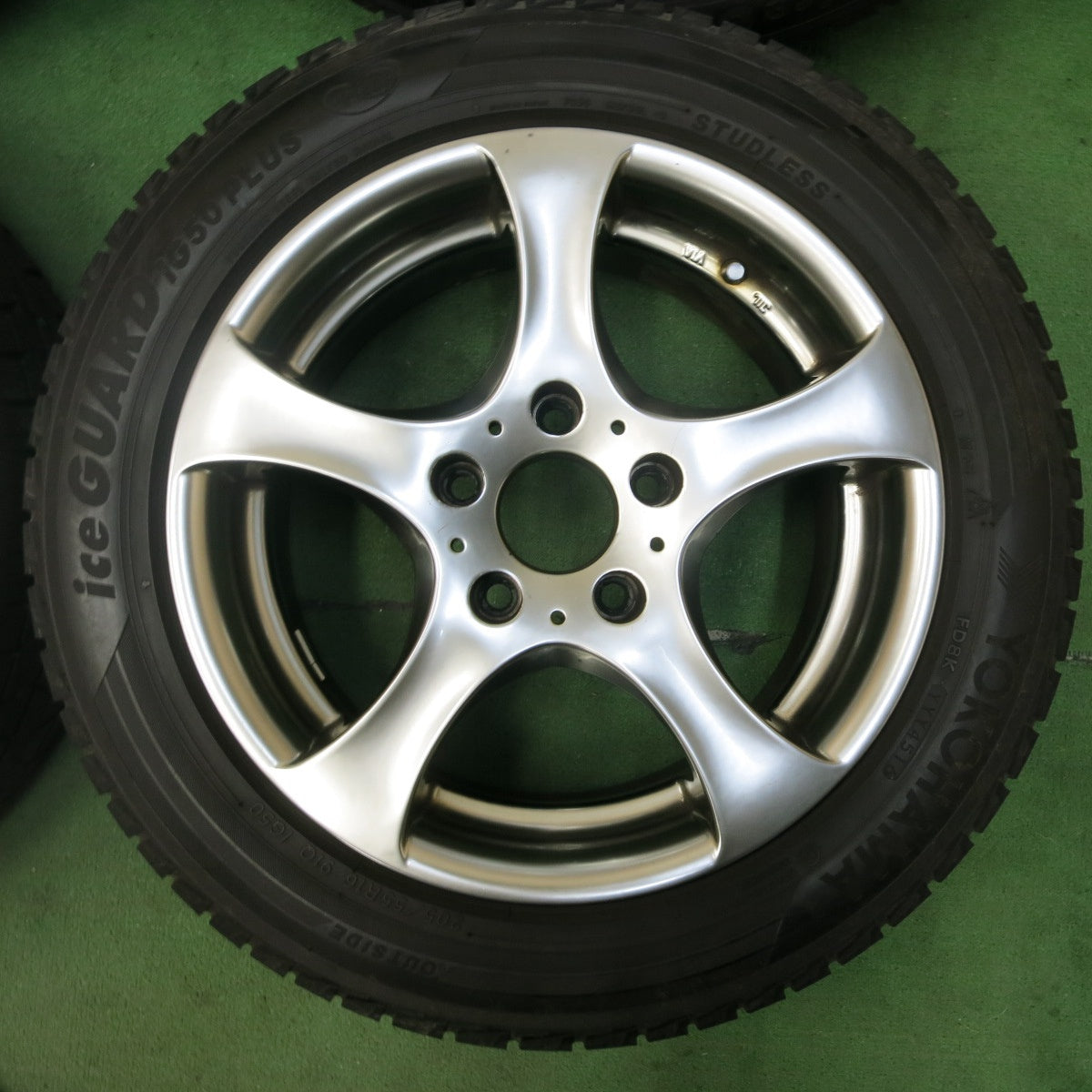 [送料無料] バリ溝！8.5分★BMW 等 阿部商会 Eurodesign 205/55R16 スタッドレス ヨコハマ アイスガード iG50 プラス PCD120/5H★4102902SYス