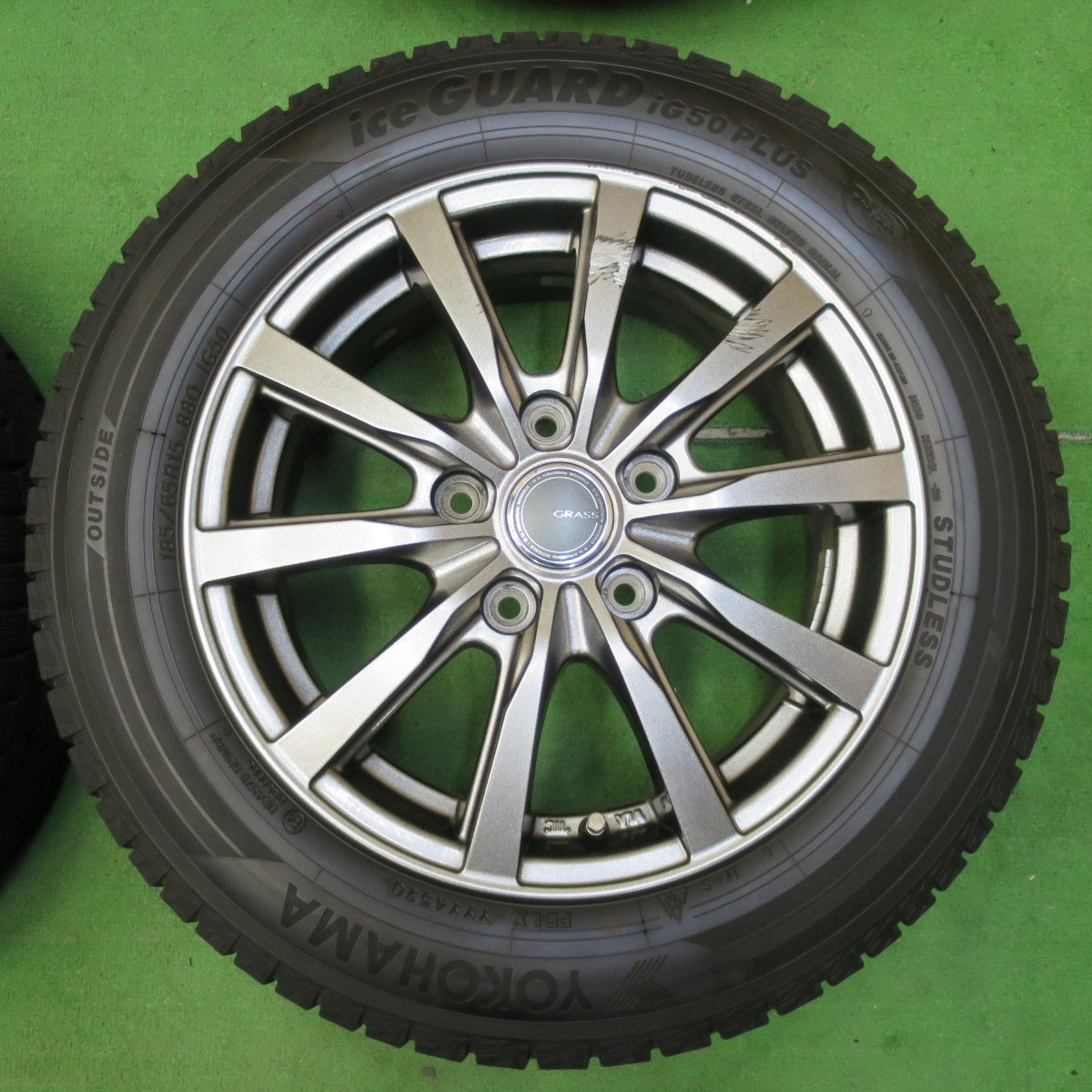 *送料無料* バリ溝！20年！キレイ！9分★スタッドレス 185/65R15 ヨコハマ アイスガード iG50 プラス GRASS グラス 15インチ PCD114.3/5H★4082905イス