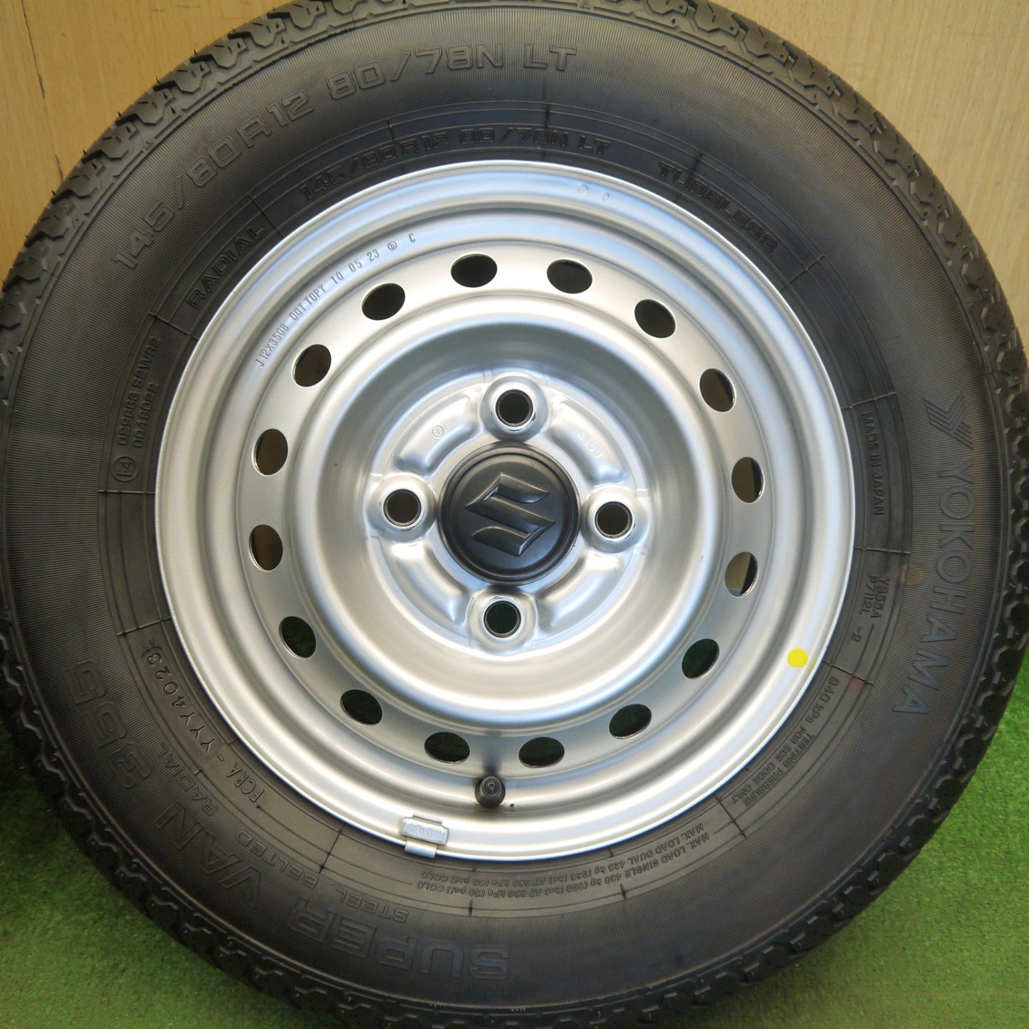 新車外し！23年★スズキ キャリイ 純正 スチール 145/80R12 80/78N ヨコハマ SUPER VAN 355 12インチ PCD100/4H★6060103Hノ