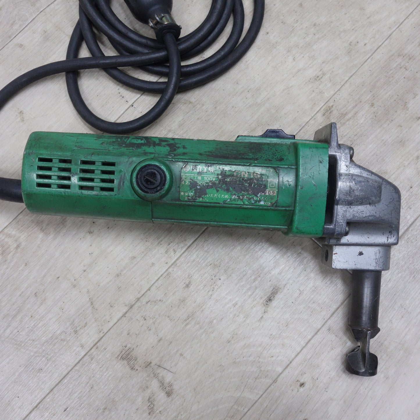 [送料無料] 2台セット！まとめ売り◆日立 1.6mm 折板 ニブラ CN16 電動 工具 切断機 コード式 100V HITACHI◆