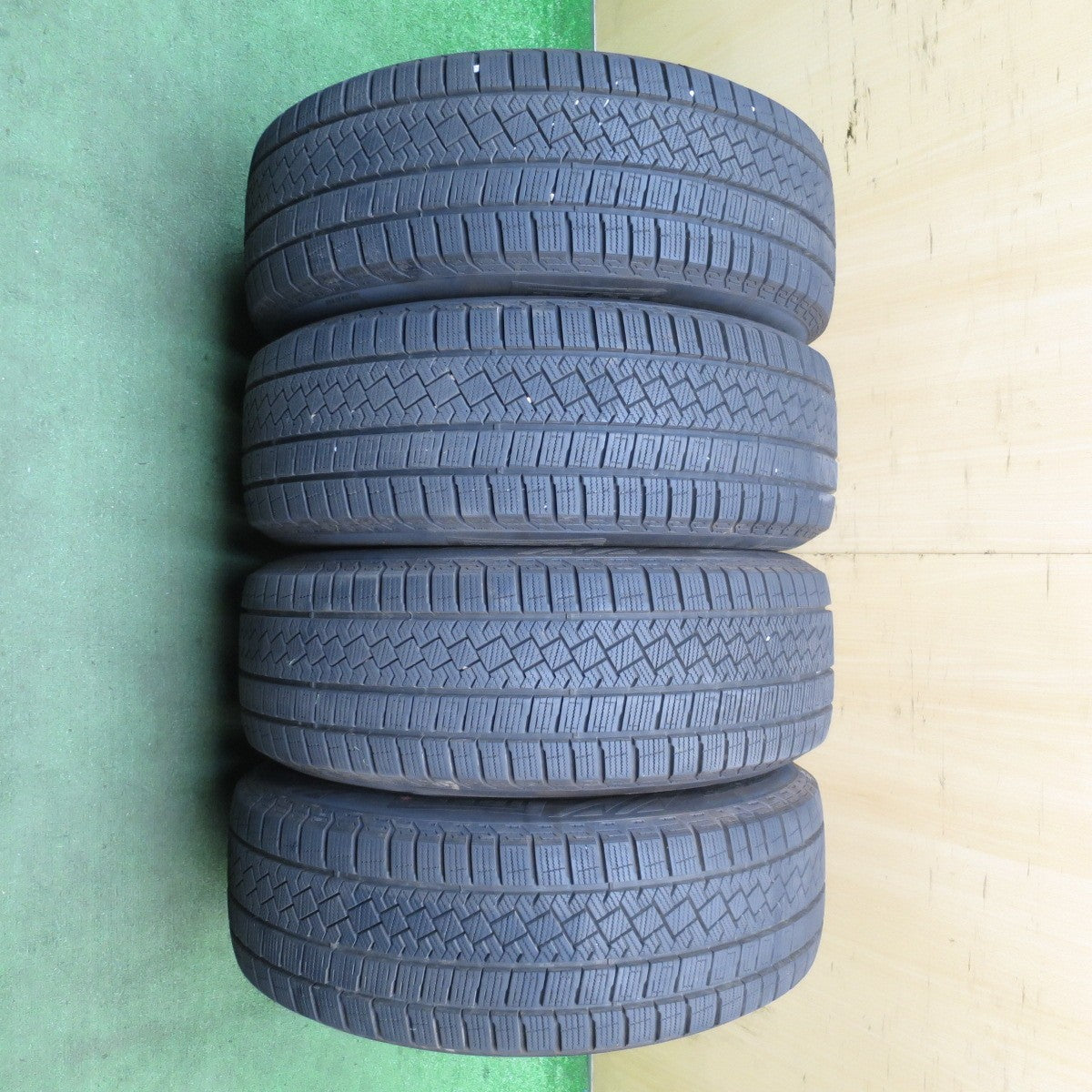 バリ溝！24年！9.5分★BMW 等 AGA TAS 205/60R16 スタッドレス ピレリ アイスゼロ アシンメトリコ 16インチ PCD120/5H★5072703NJス