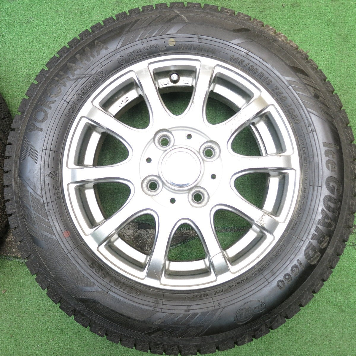 タイヤほぼ未使用！23年★スタッドレス 145/80R13 ヨコハマ アイスガード iG60 LAYCEA レイシア 13インチ PCD100/4H★5061604AKス