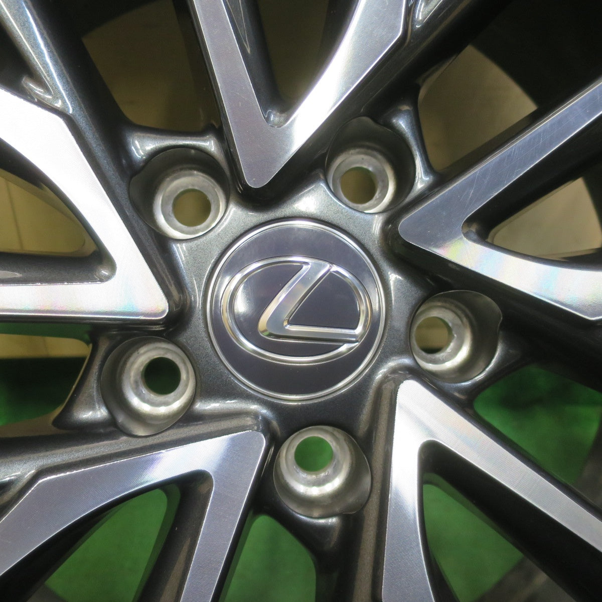 キレイ！23年★レクサス NX バージョンL 純正 235/60R18 スタッドレス ミシュラン X-ICE SNOW SUV 18インチ PCD114.3/5H★6042804イス