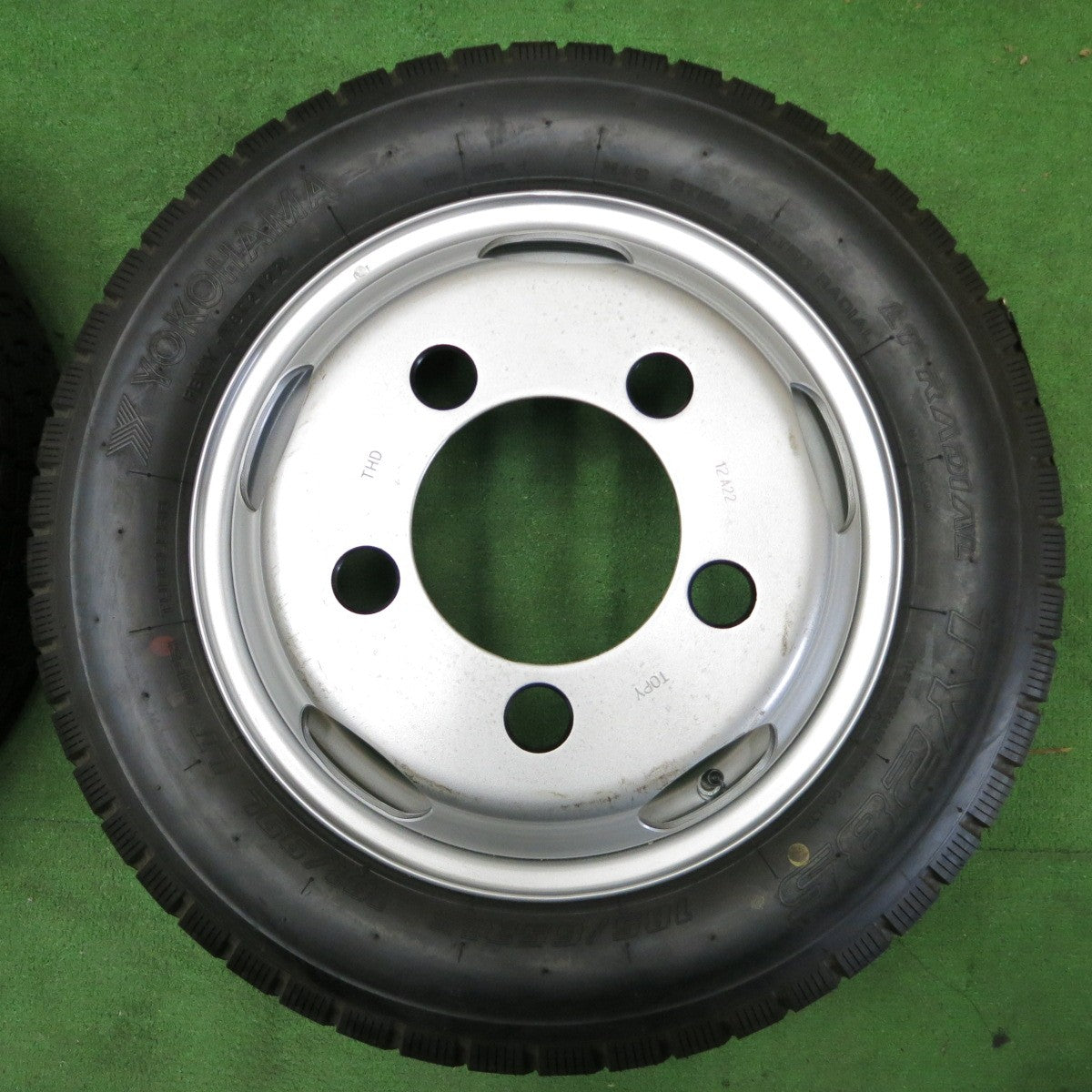 *送料無料* 未使用！22年★トラック タイヤ 185/65R15 101/99L ヨコハマ TY285 TOPY スチール 15インチ PCD203.2/5H★4061703ナノ